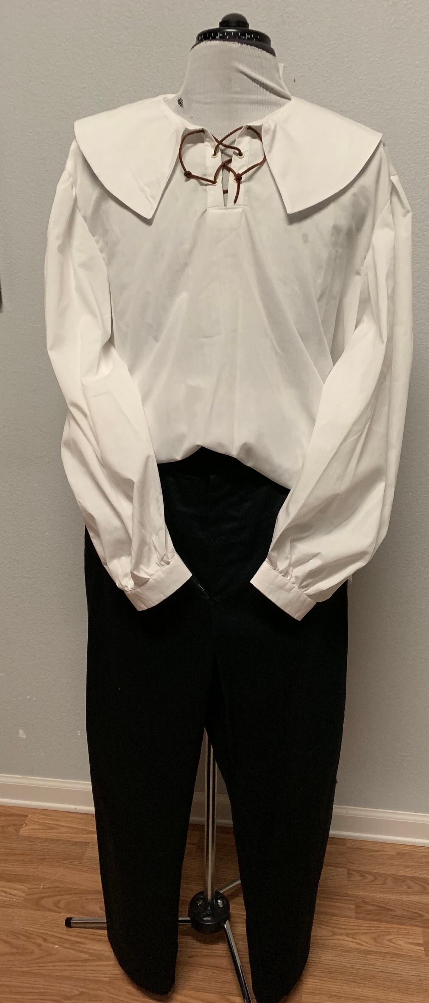 Musketeer Costume Renaissance Festival Men's Cape Cavalier Shirt Pants product 6