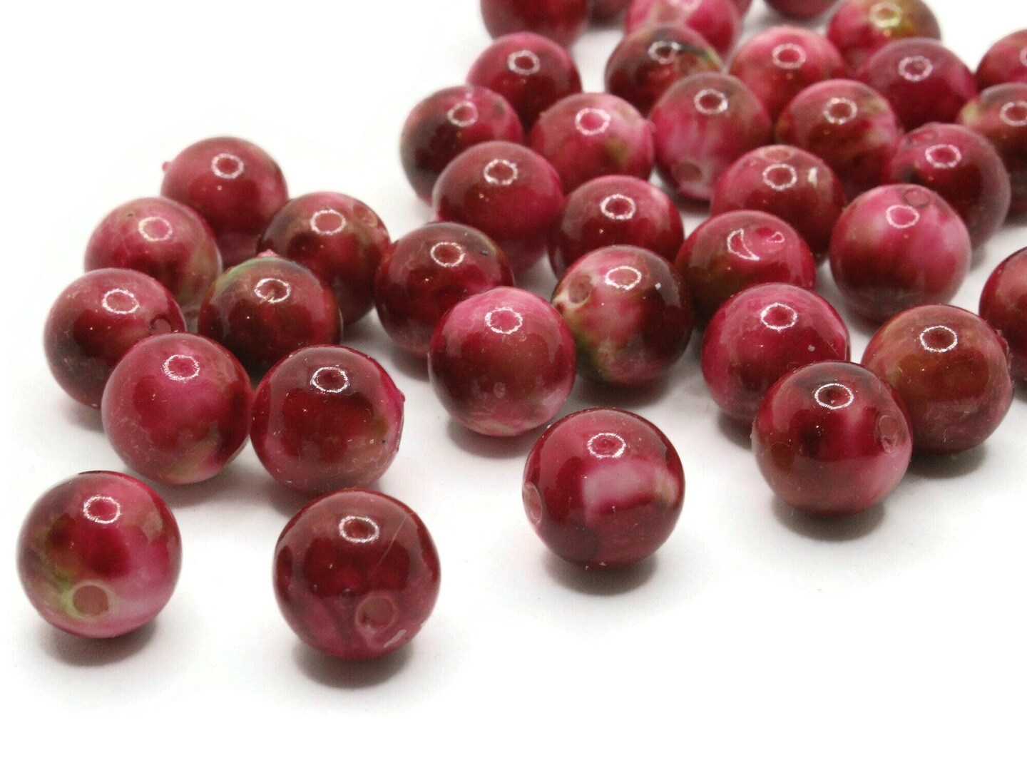 40 12mm Round Red Swirl Vintage Plastic Beads