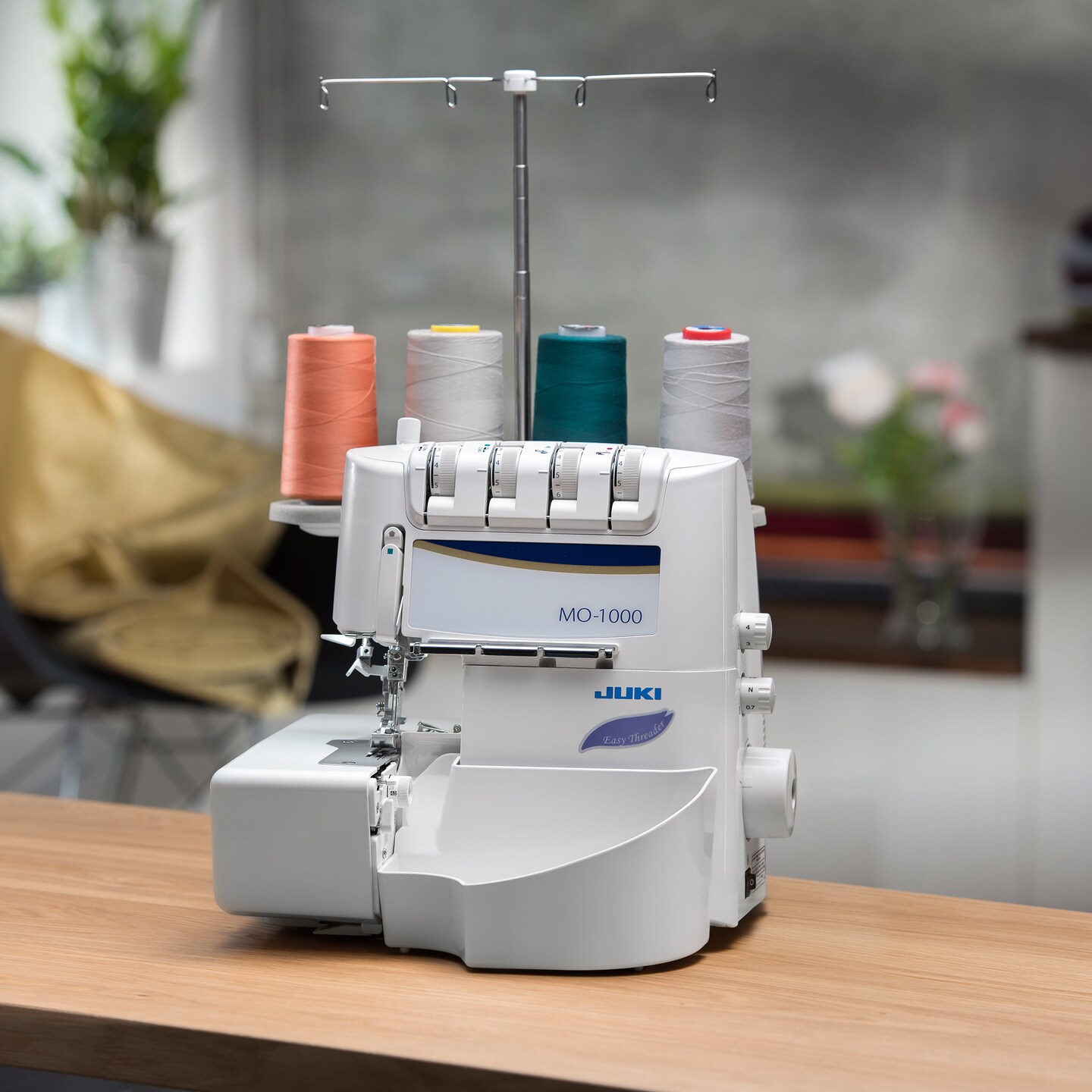 Juki MO-1000 2/3/4 Air Threading Overlock Serger Sewing Machine