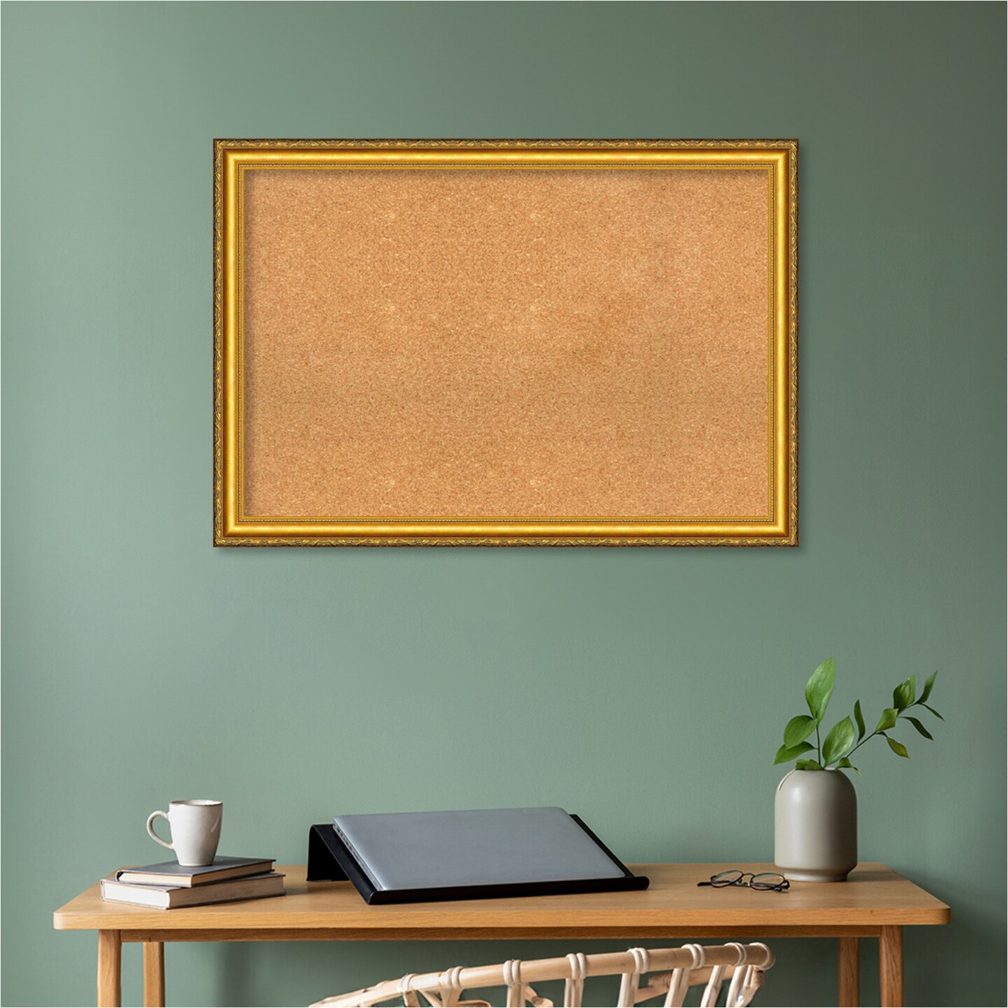 How To Create A Vintage Cork Board Display With Old Photos, How Backgrounds, Display Board