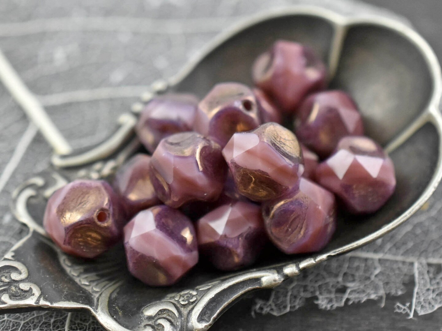 *15* 9mm Purple Bronze Washed Pink Silk Central Cut Round Beads