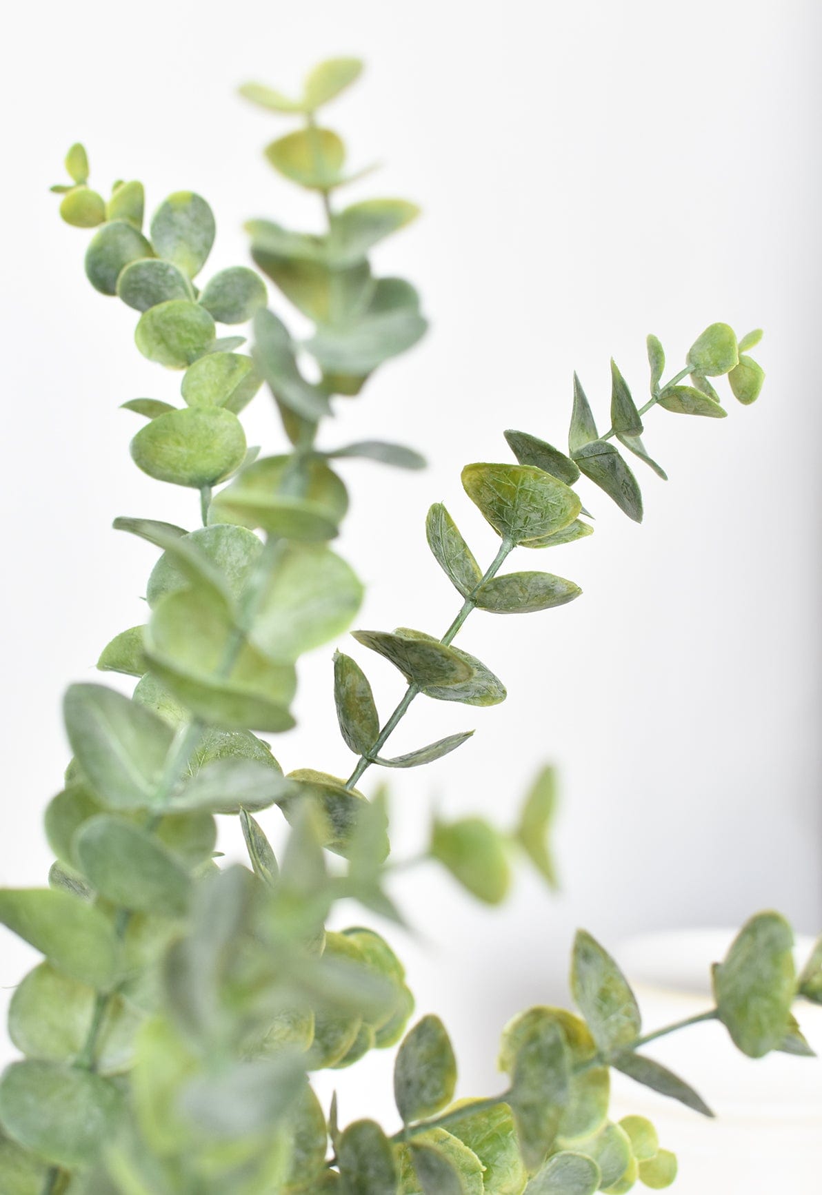 27&#x22; Faux Green Eucalyptus Bundle
