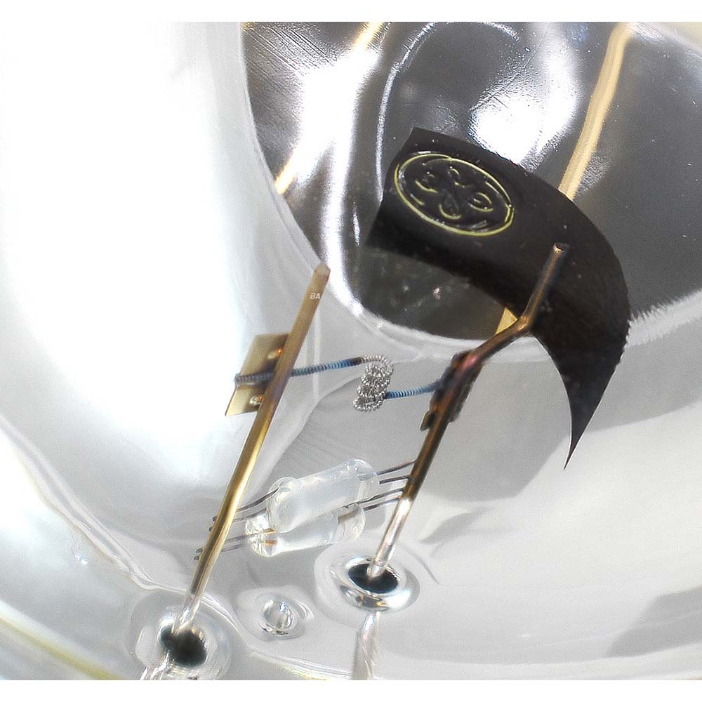 GE 40578 4559 - 600W 28V PAR64 G53 Very Narrow Spot Aircraft Landing Bulb