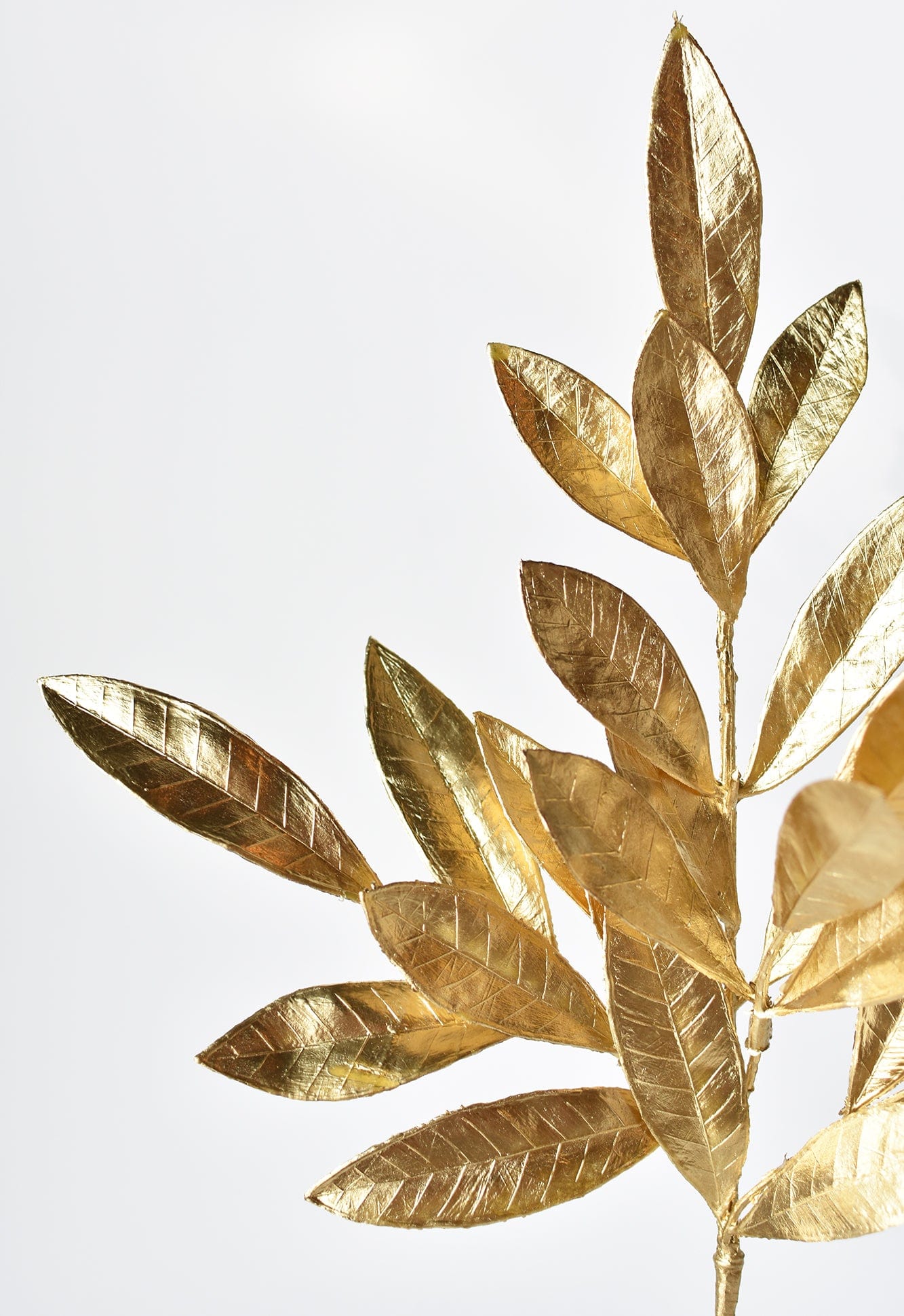 19&#x22; Faux Gold Bay leaf Stem