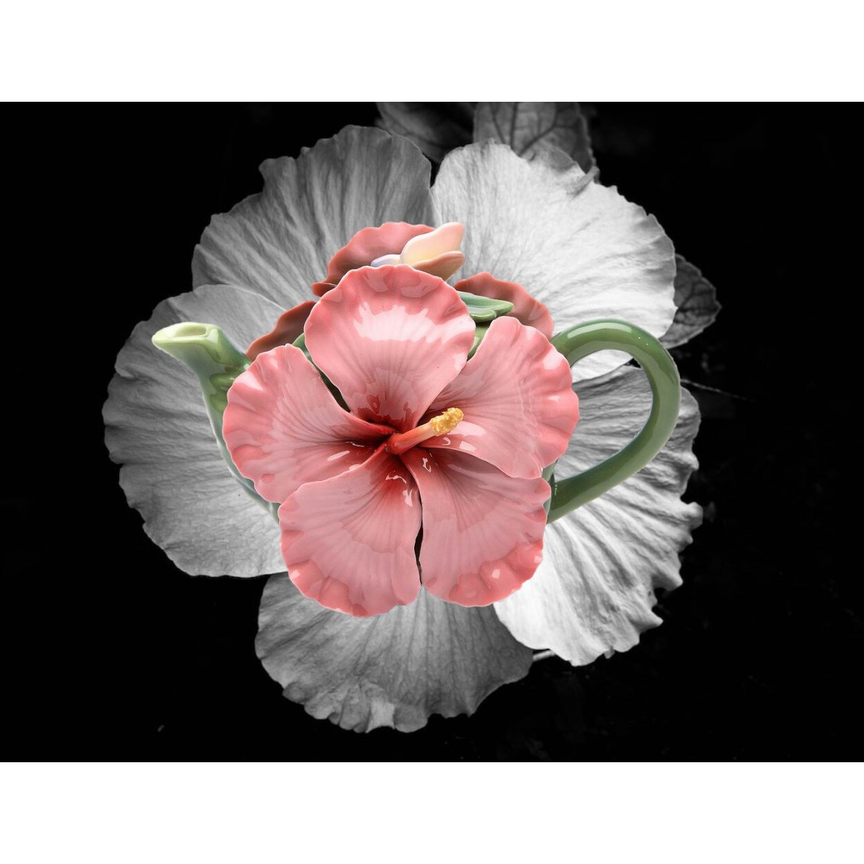 kevinsgiftshoppe Ceramic Pink Hibiscus Flower Teapot   Kitchen Decor Tea Party Decor Cafe Decor