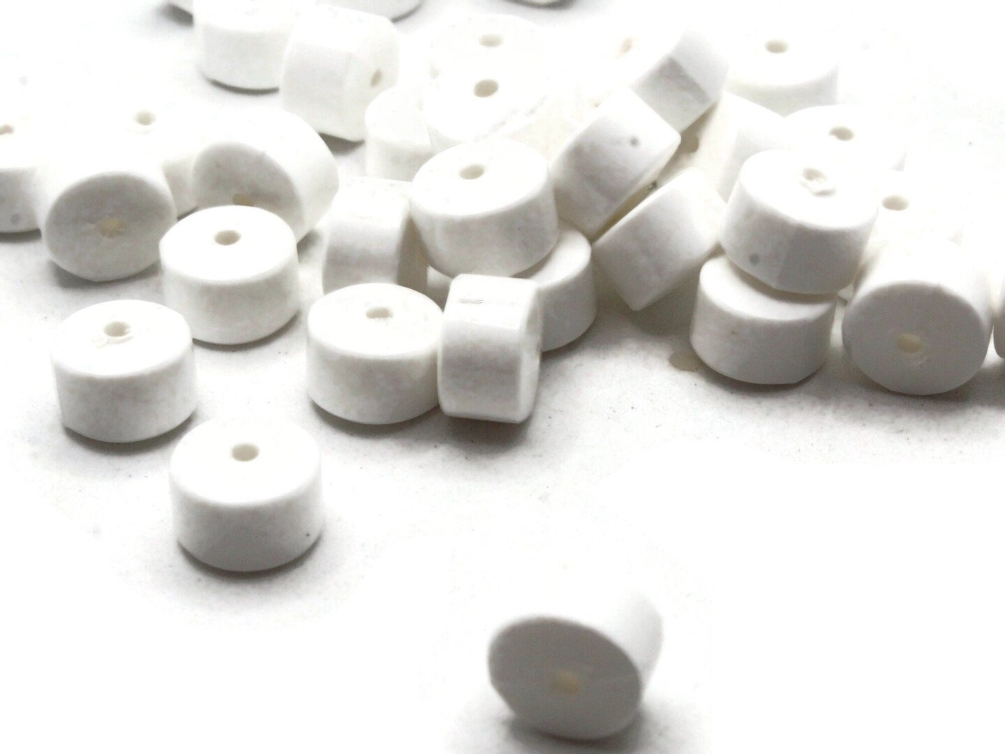 40 10mm White Disc Vintage Plastic Rondelle Vintage Beads