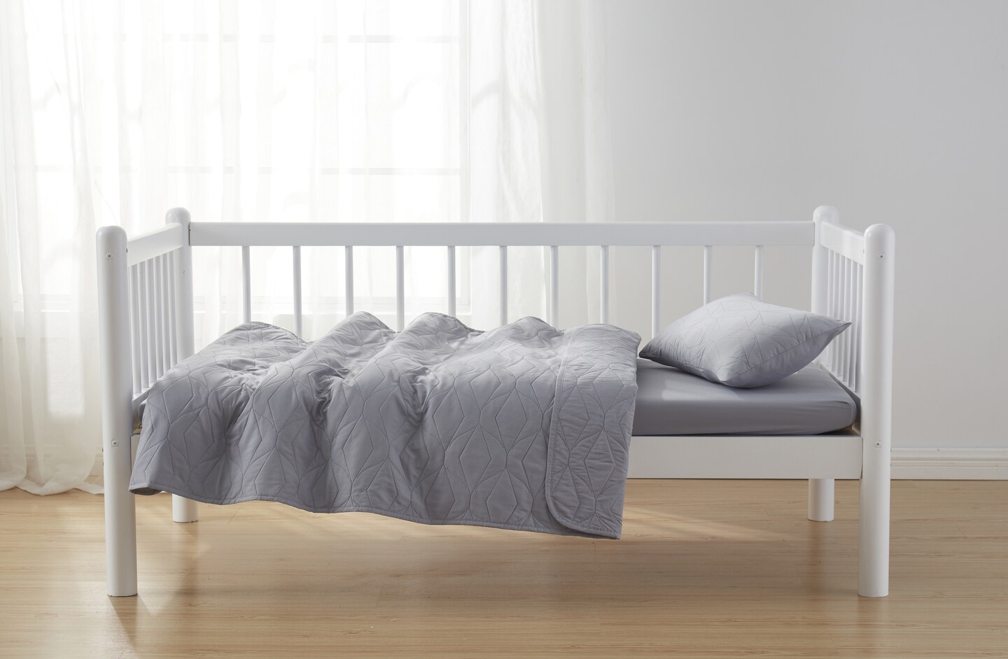 Clara Clark Toddler Bedding Set