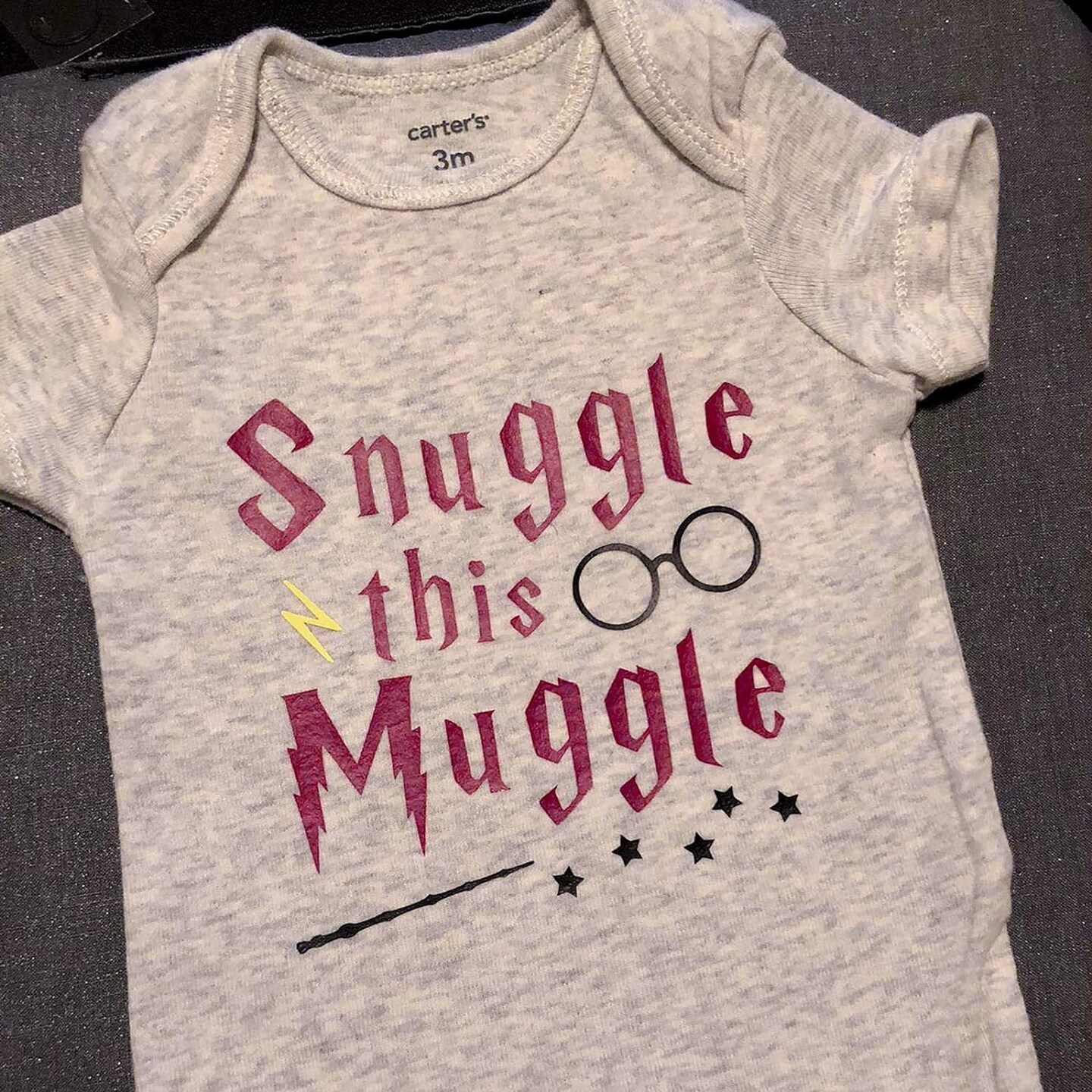 Heat Transfer Vinyl Roll HTV Vinyl - 12"x5ft Maroon Iron on Vinyl for T-Shirts, Heat Press Vinyl for DIY Craft Designs (Maroon)