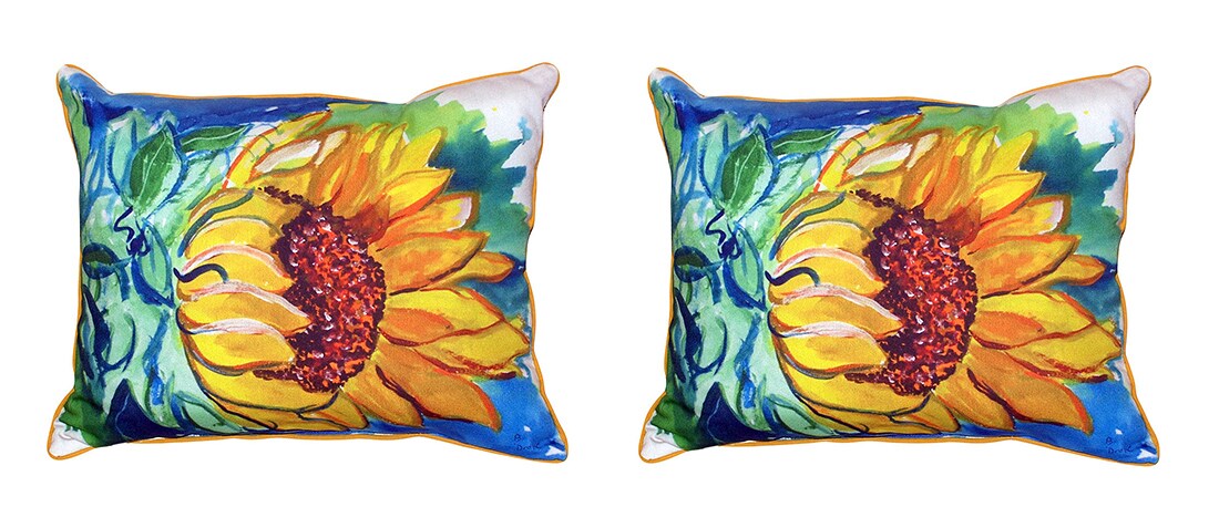 Pair of Betsy Drake Windy Sunflower Large Indoor/Outdoor Pillows