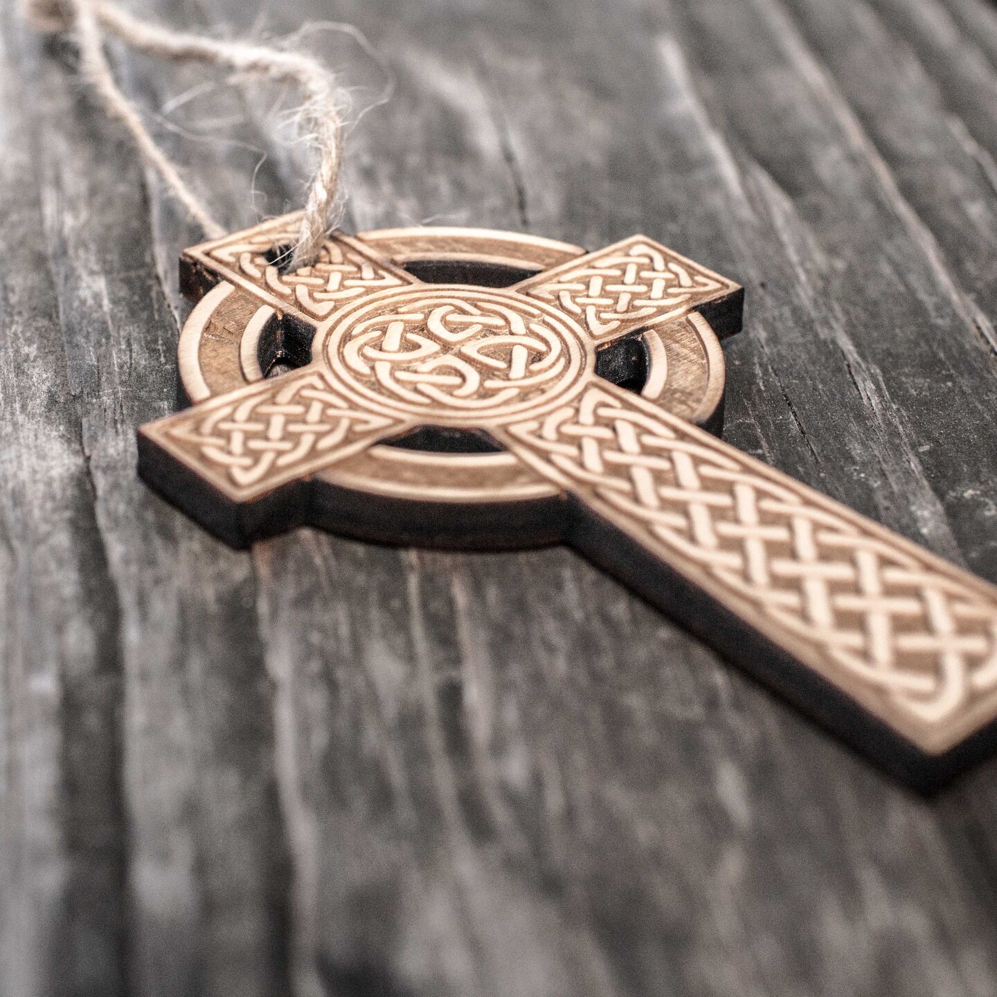 Ornament - Celtic Cross - Raw Wood 2x4in