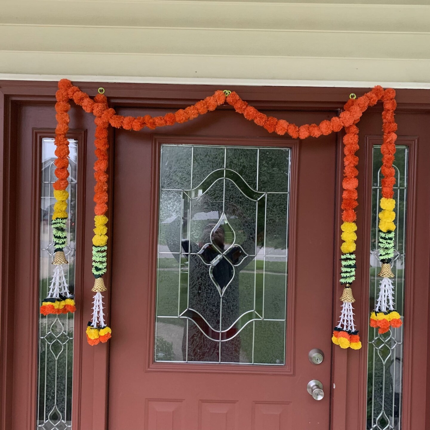 2 Strings Artificial Marigold Flowers Garland for Home, Party Door Hanging Diwali Decorations Day of the Dead Dia De Los Muertos Ofrenda Halloween Marygold Traditional Indian Theme Decor