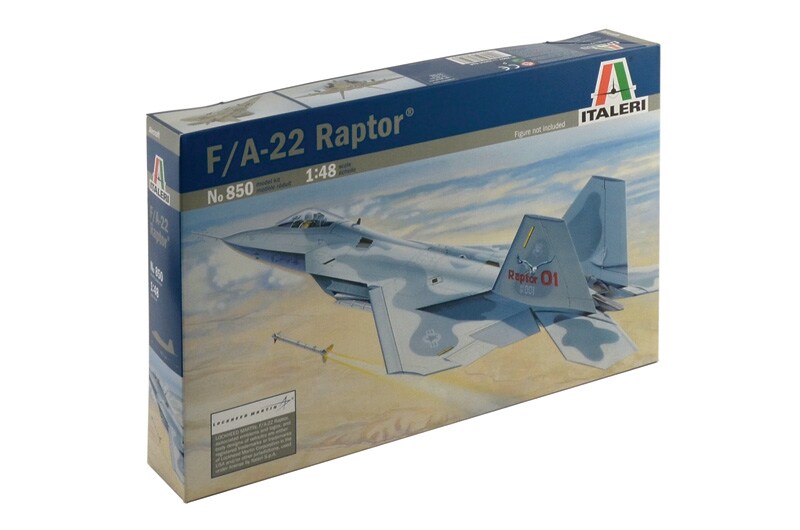 Italeri Italeri Models Lockheed Martin F-22 Raptor Plane Model Kit