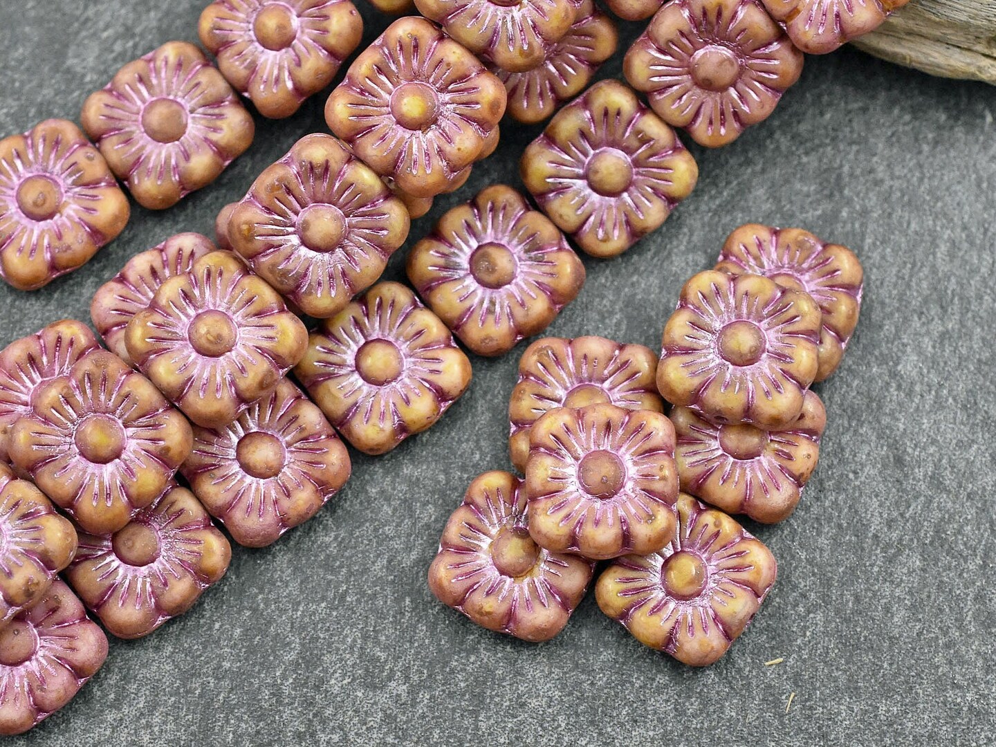 *10* 11mm Metallic Pink Washed Beige Picasso Square Flower Beads
