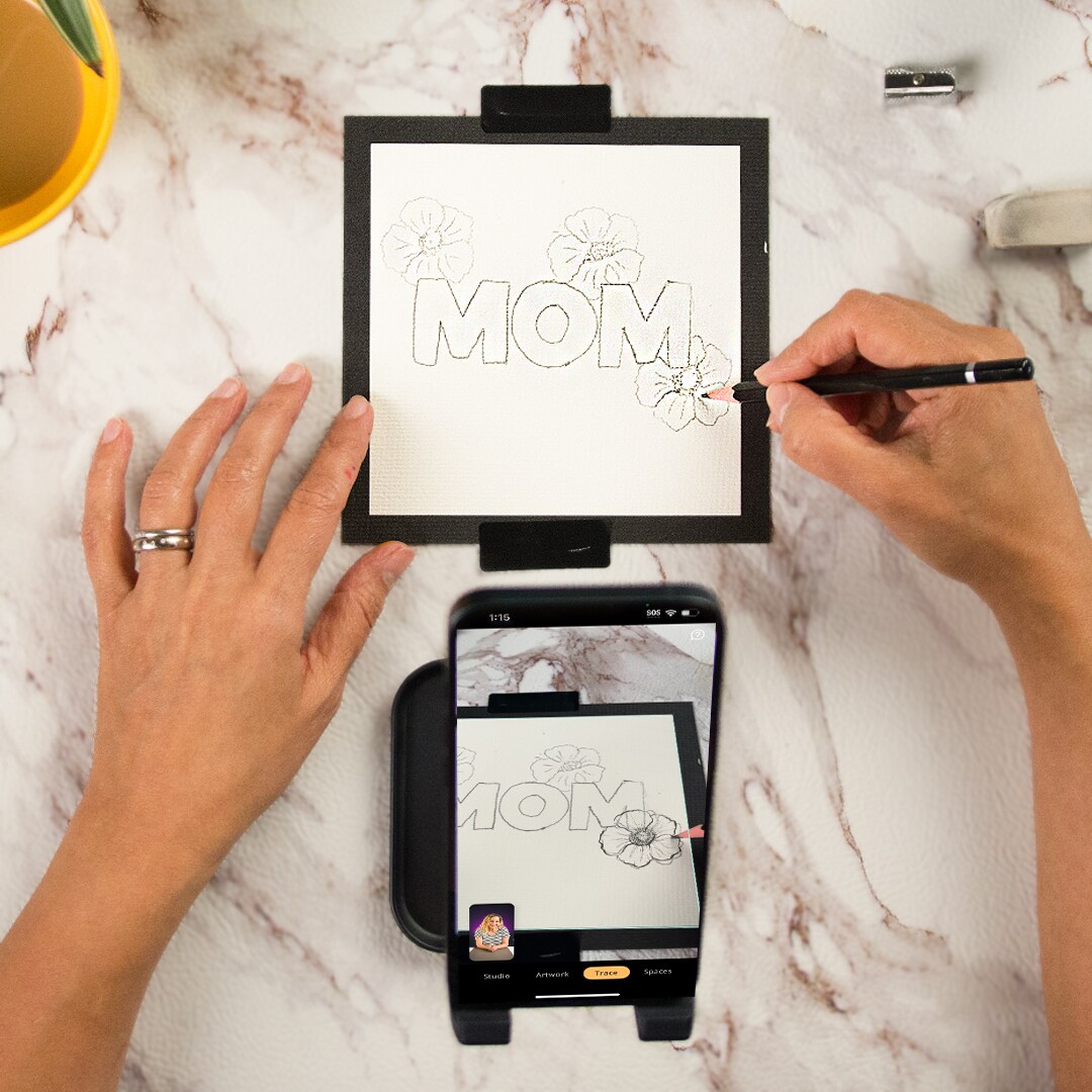 Decorate A Frame For Mother's Day With Cupixel's Tracing Technology