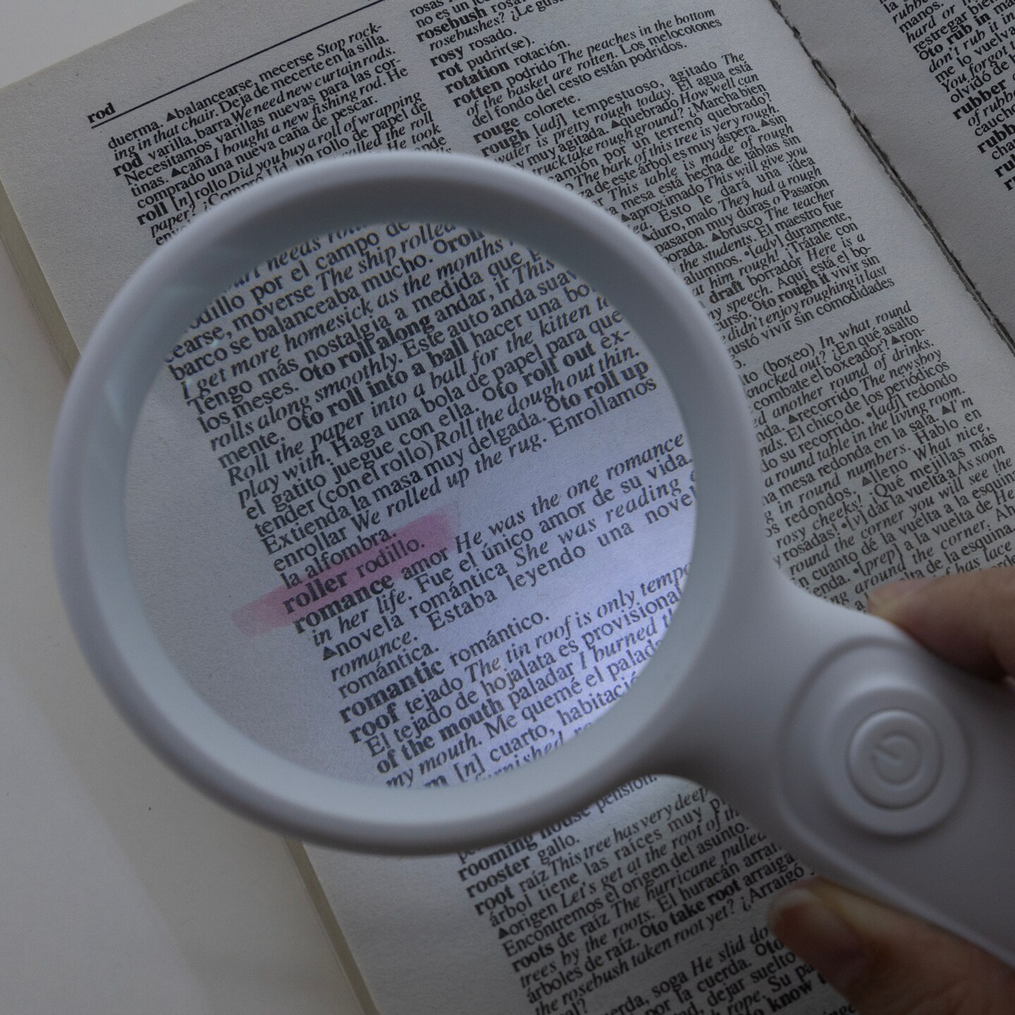 BAZIC 3&#x22; Round 2x LED Lighted Magnifier