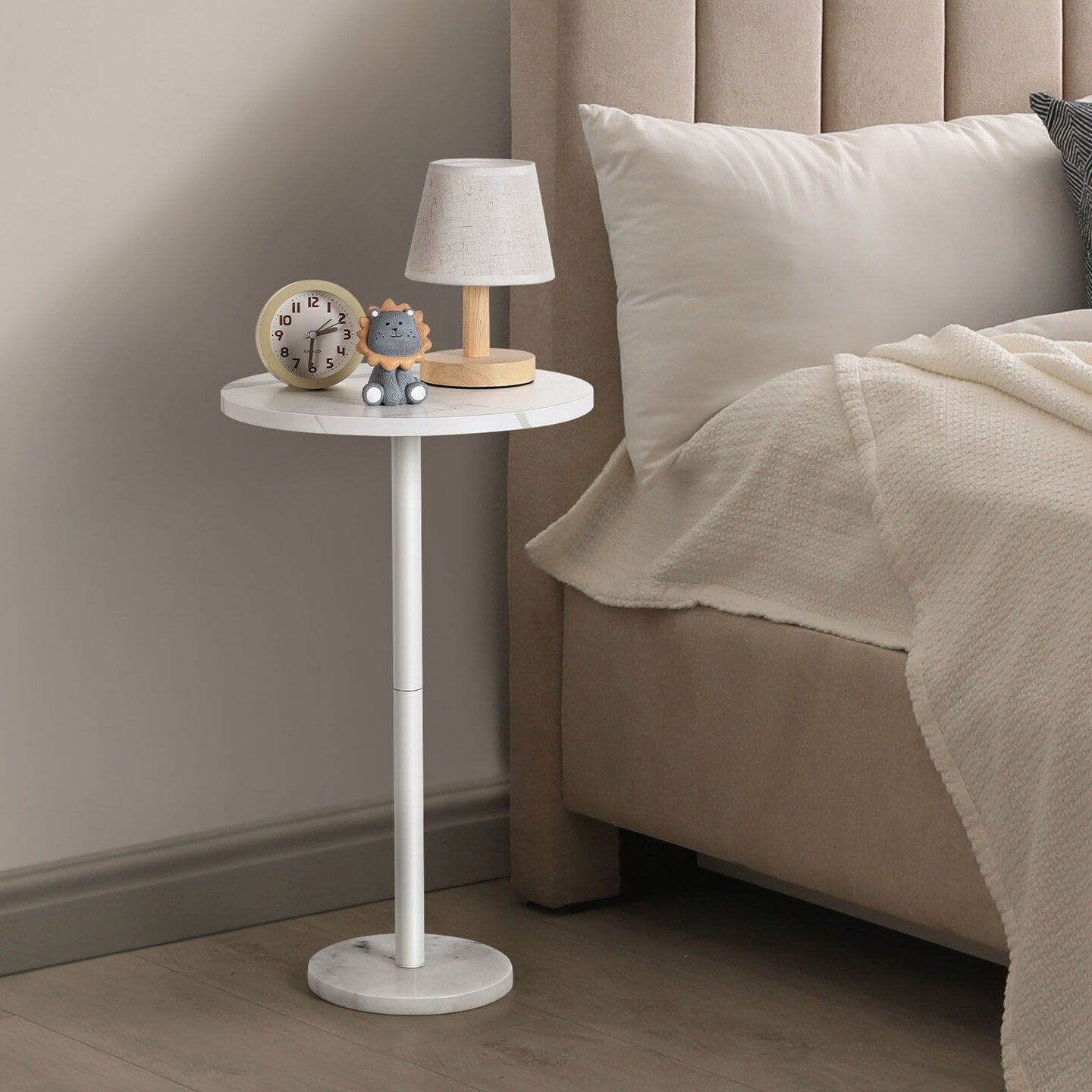Small Spaces Pedestal Side Table for Sofa Couch Chair Patio