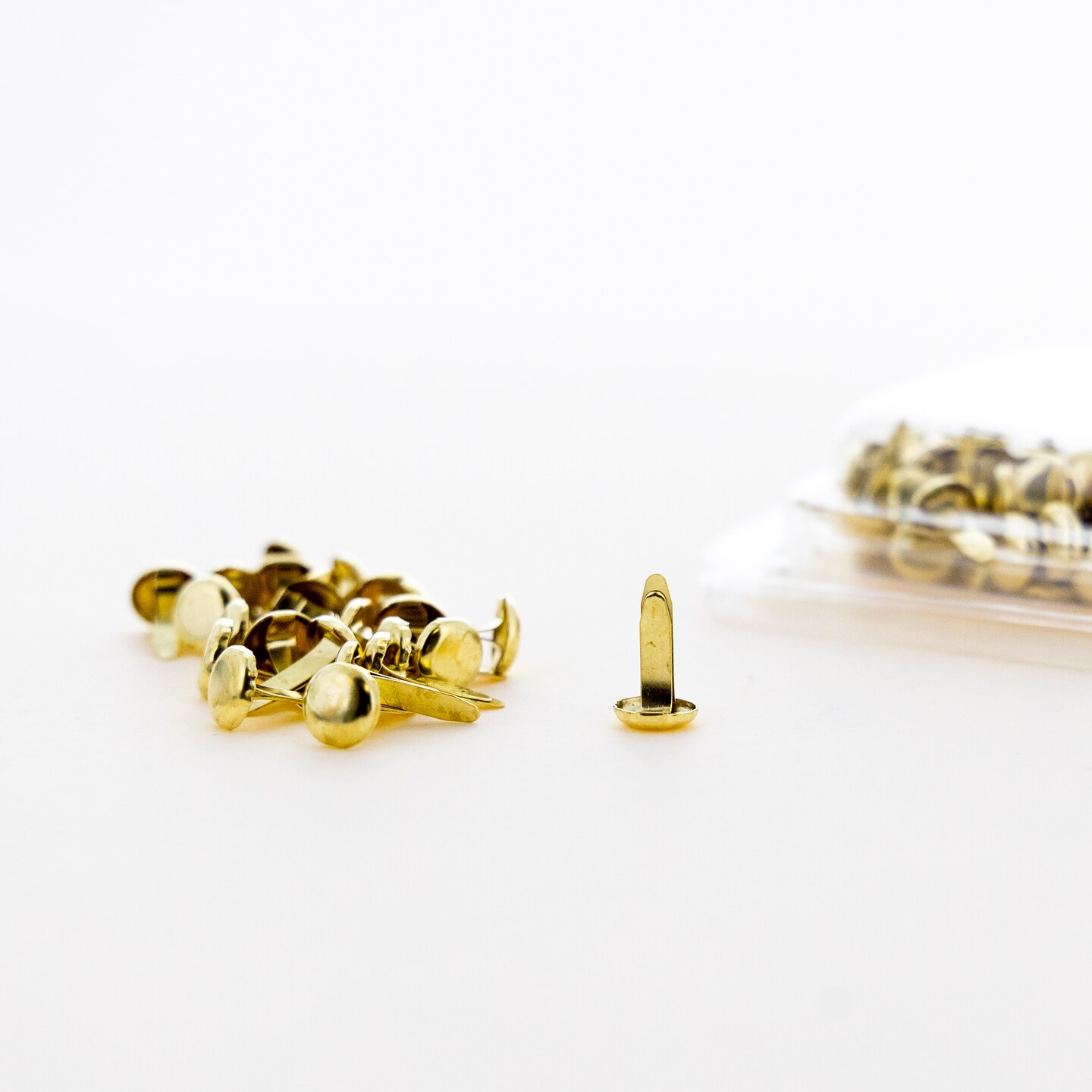 BAZIC 1/2&#x22; Brass Plated Fastener (100/Pack)