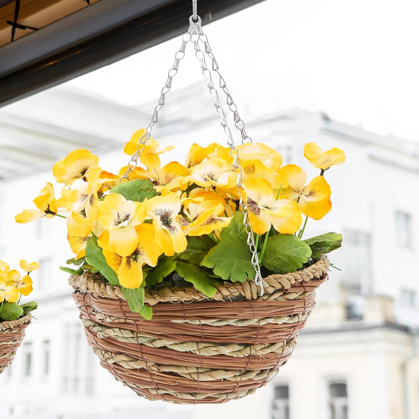 Realistic Artificial Flower Hanging Basket: Perfect for Indoor or Outdoor Decor