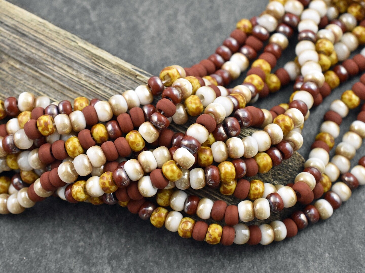 2/0 Aged Cocoa Power Picasso Mix Seed Beads (21&#x22; Strand)