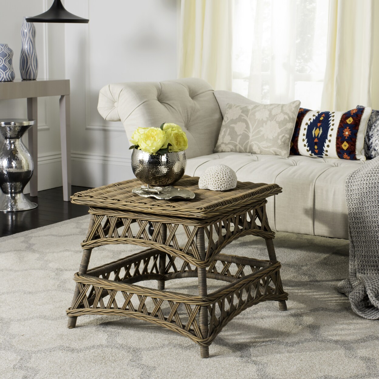 Safavieh   Sora Wicker Accent Table Natural