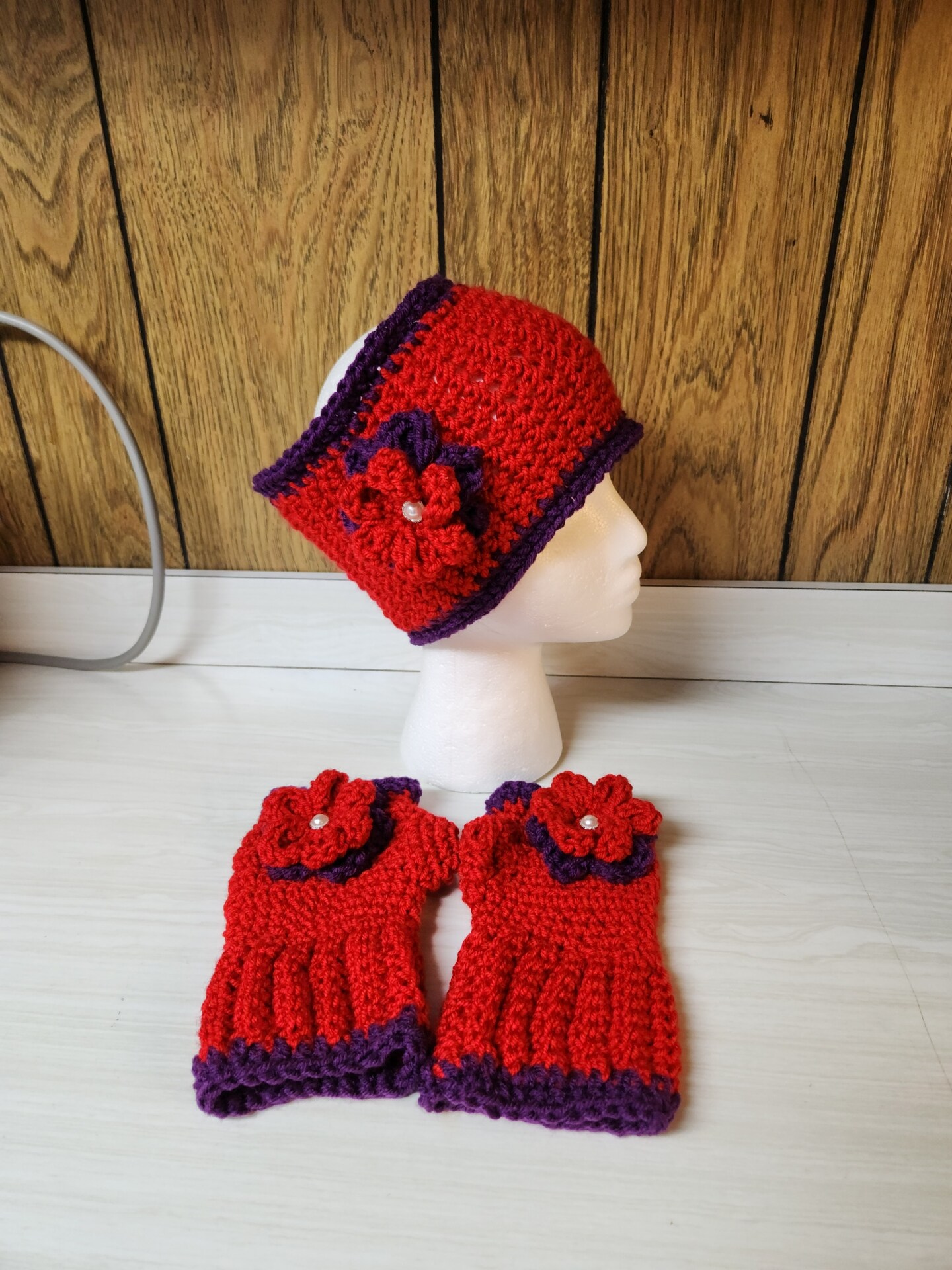 RED AND PURPLE HEADBAND EAR WARMERS AND FINGERLESS GLOVES 