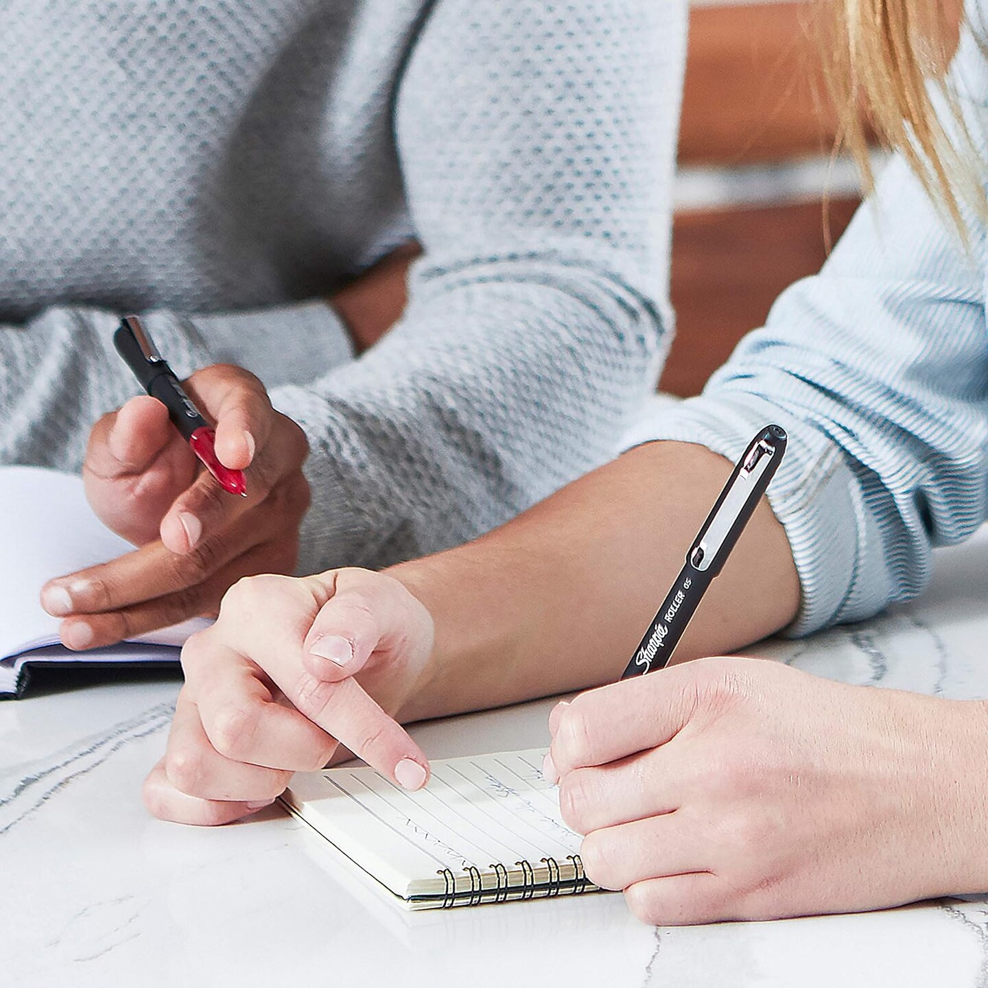 SHARPIE Rollerball Pen, Arrow Point (0.7mm) Pen for Bold Lines, Red Ink, 12 Count