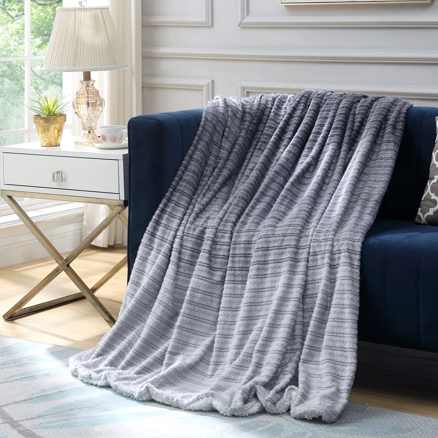 Jacques Flannel Reversible Jacquard Throw