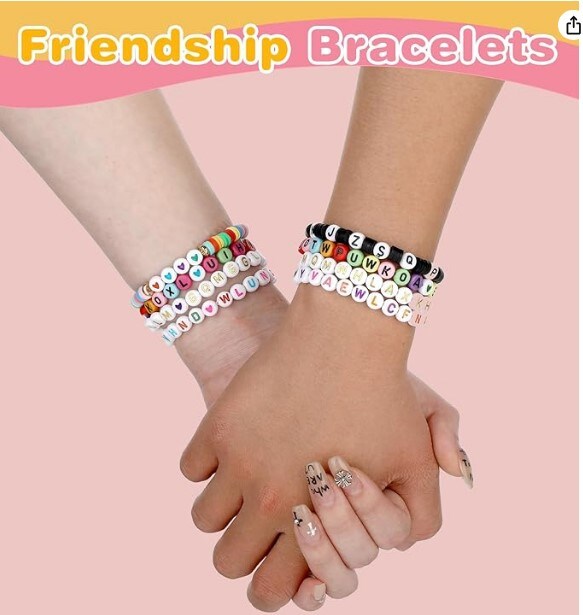 Heasy 820 Pieces Small Letter Beads for Bracelets, Friendship Bracelet Letter Beads Kit, White Colorful Alphabet Bracelet Beads Heart for Jewelry