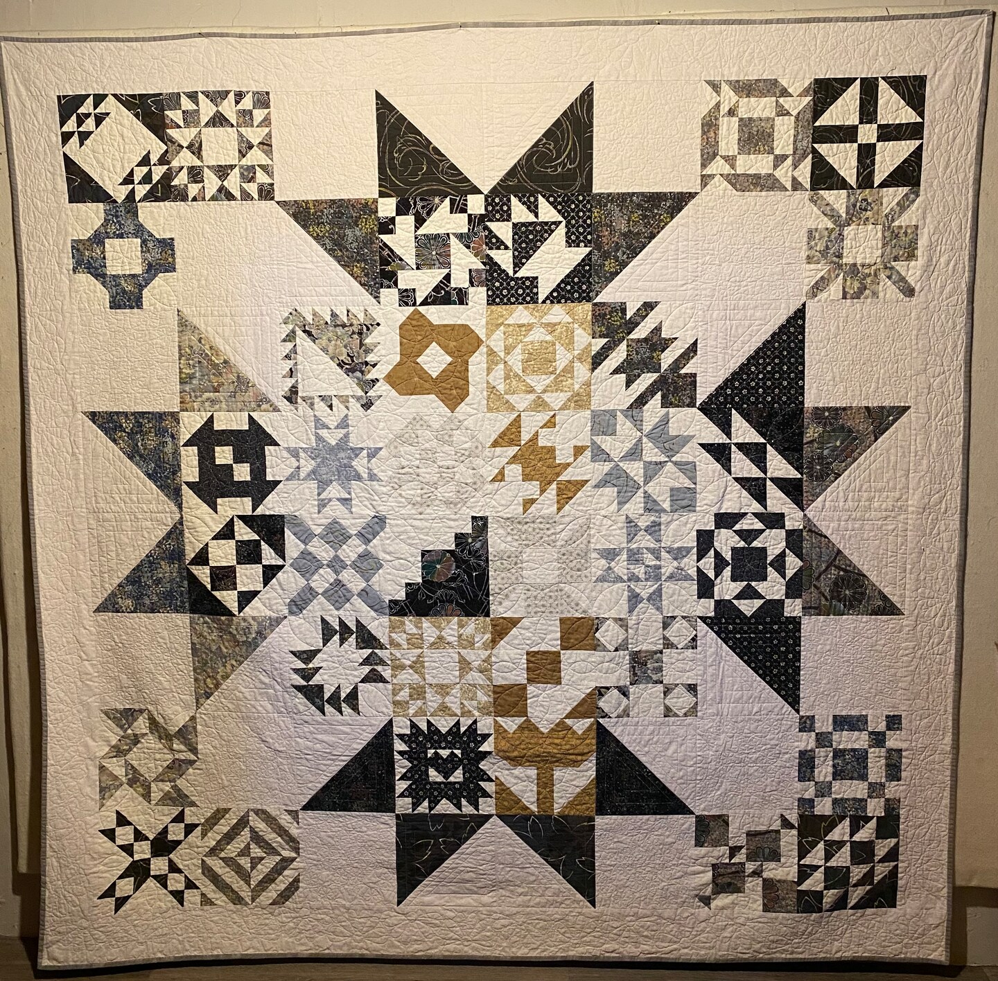 Handmade Sampler Quilt 80"x80" product 3