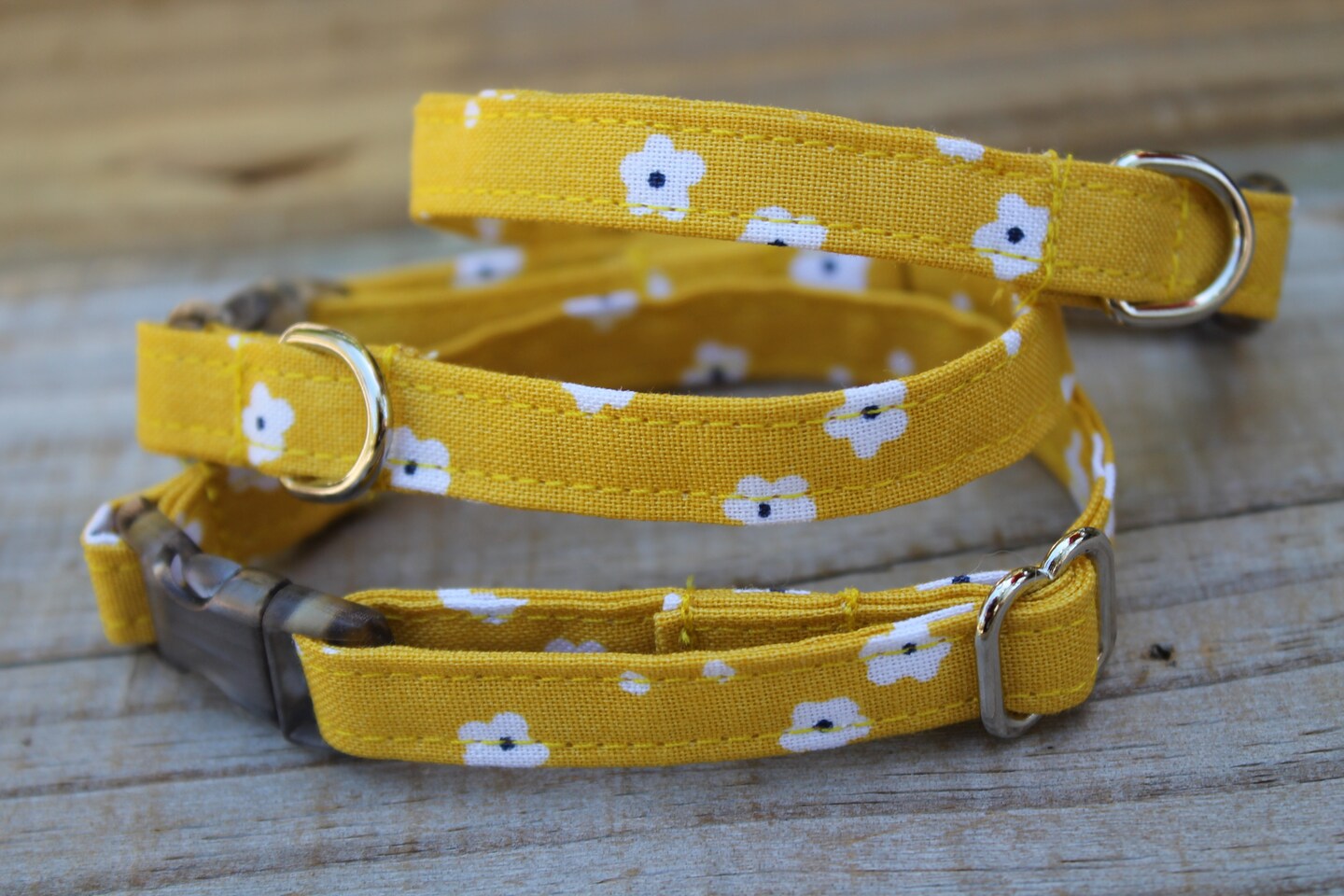 Pastel yellow outlet dog collar