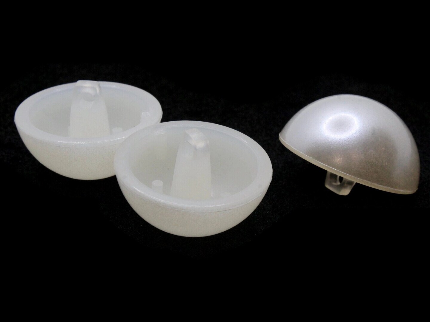 3 28mm Vintage White Plastic Pearl Shank Buttons Sewing Notions