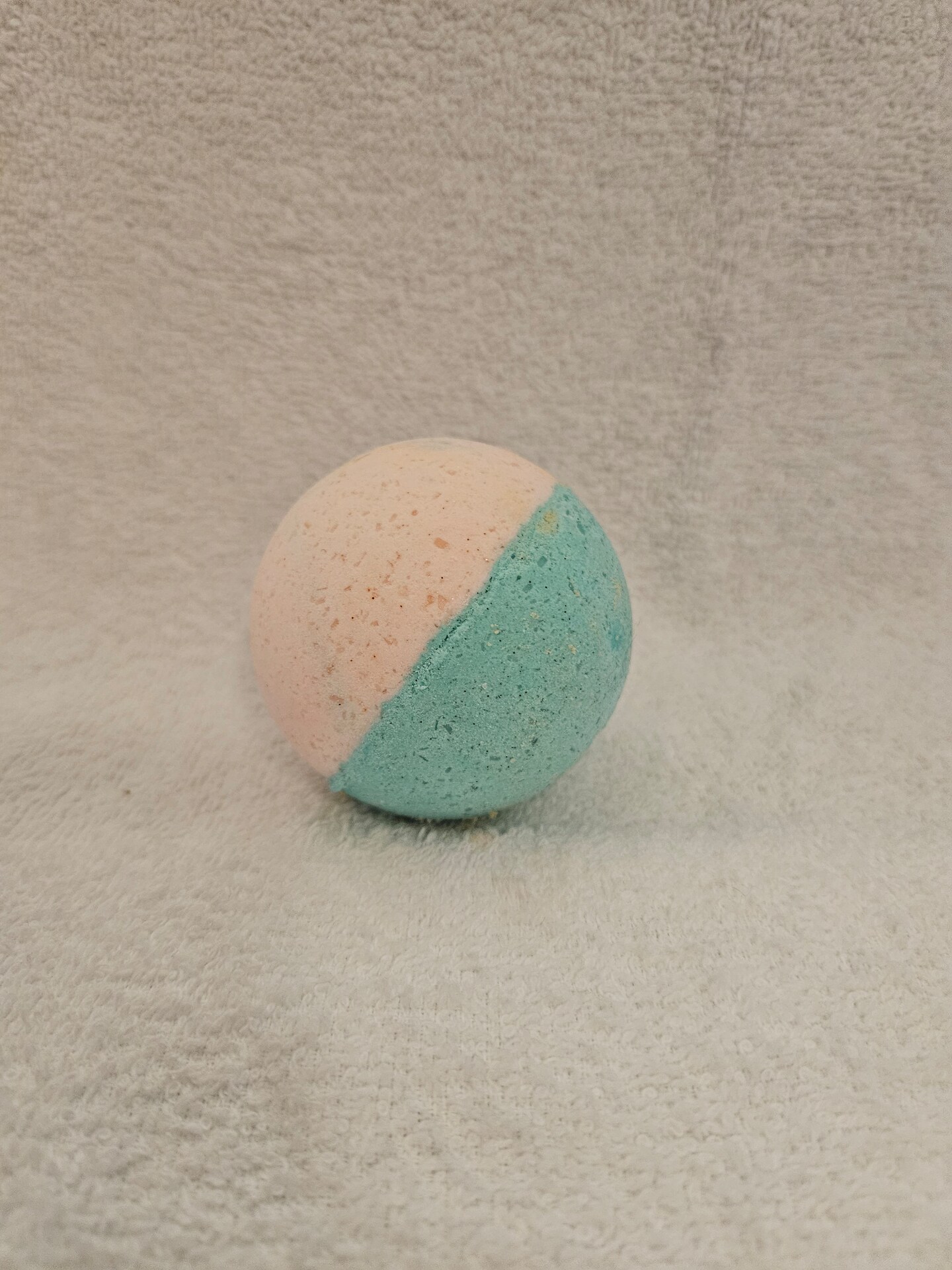 Bath bomb recipe, no scent or color image 1