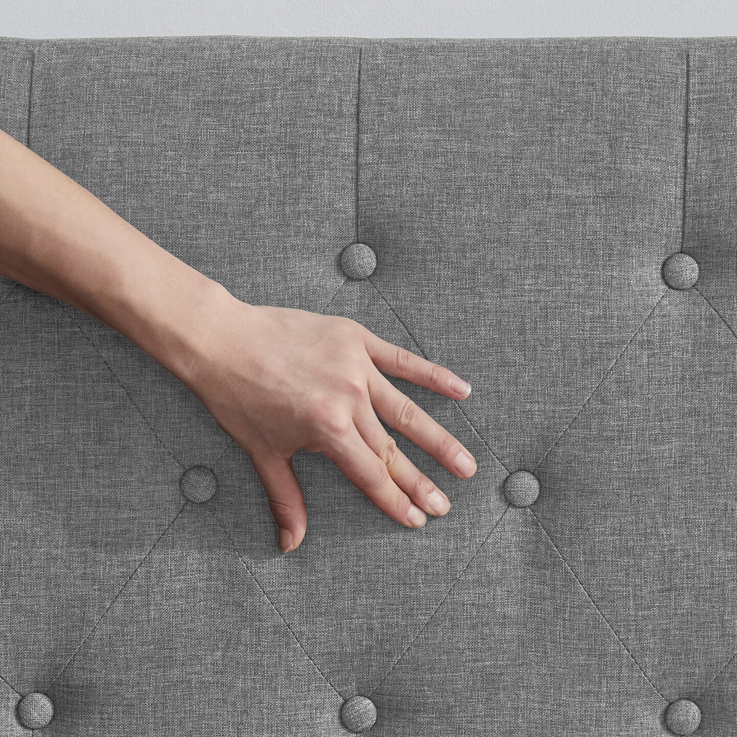 Nestl Wingback Diamond Upholstered Platform Bed