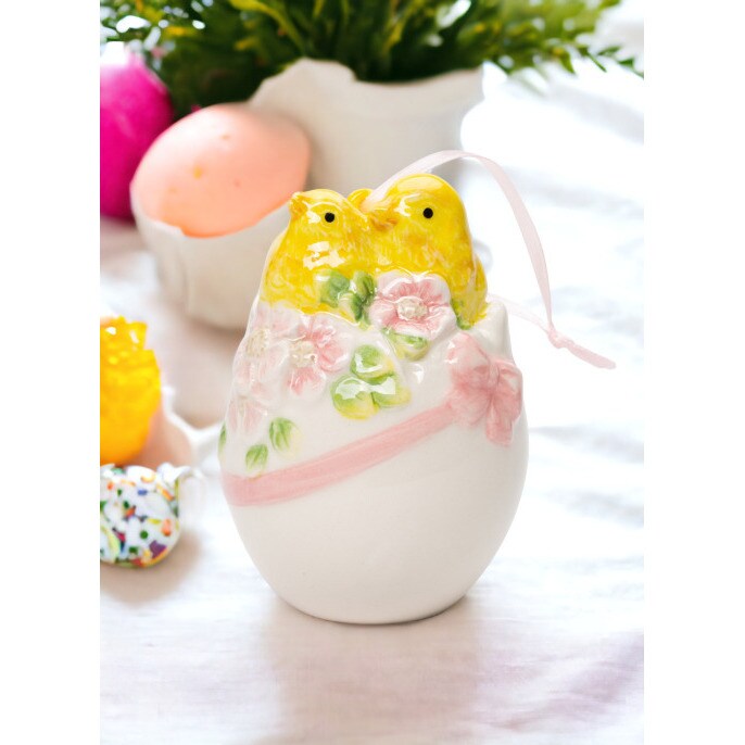 kevinsgiftshoppe Ceramic Chicks in Egg Ornament Home Decor   Kitchen Decor Spring Decor Easter Decor