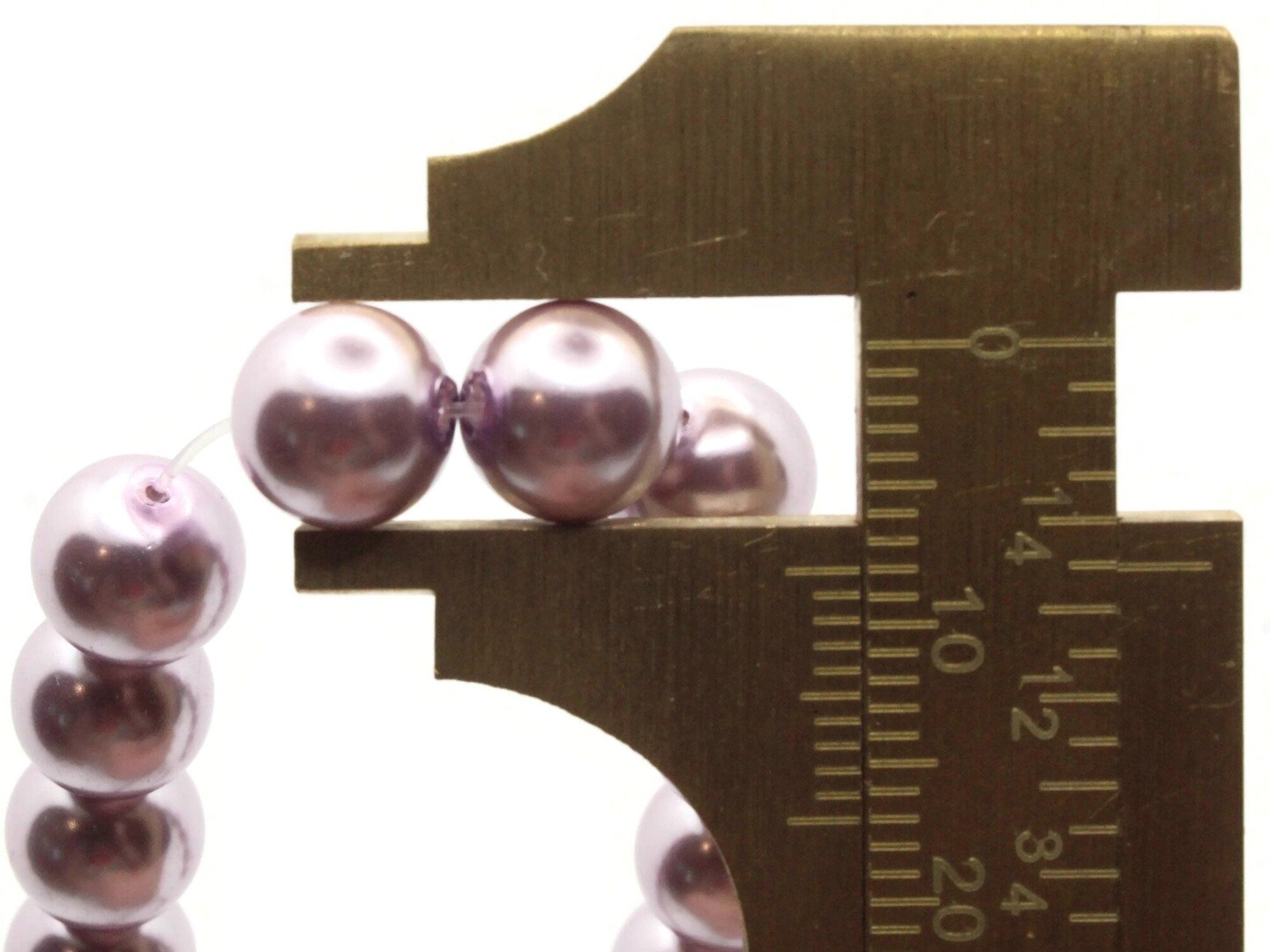 53 8mm Round Pale Lavender Glass Pearl Beads