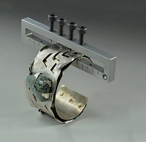 Deluxe Metal Punch 4 Hole