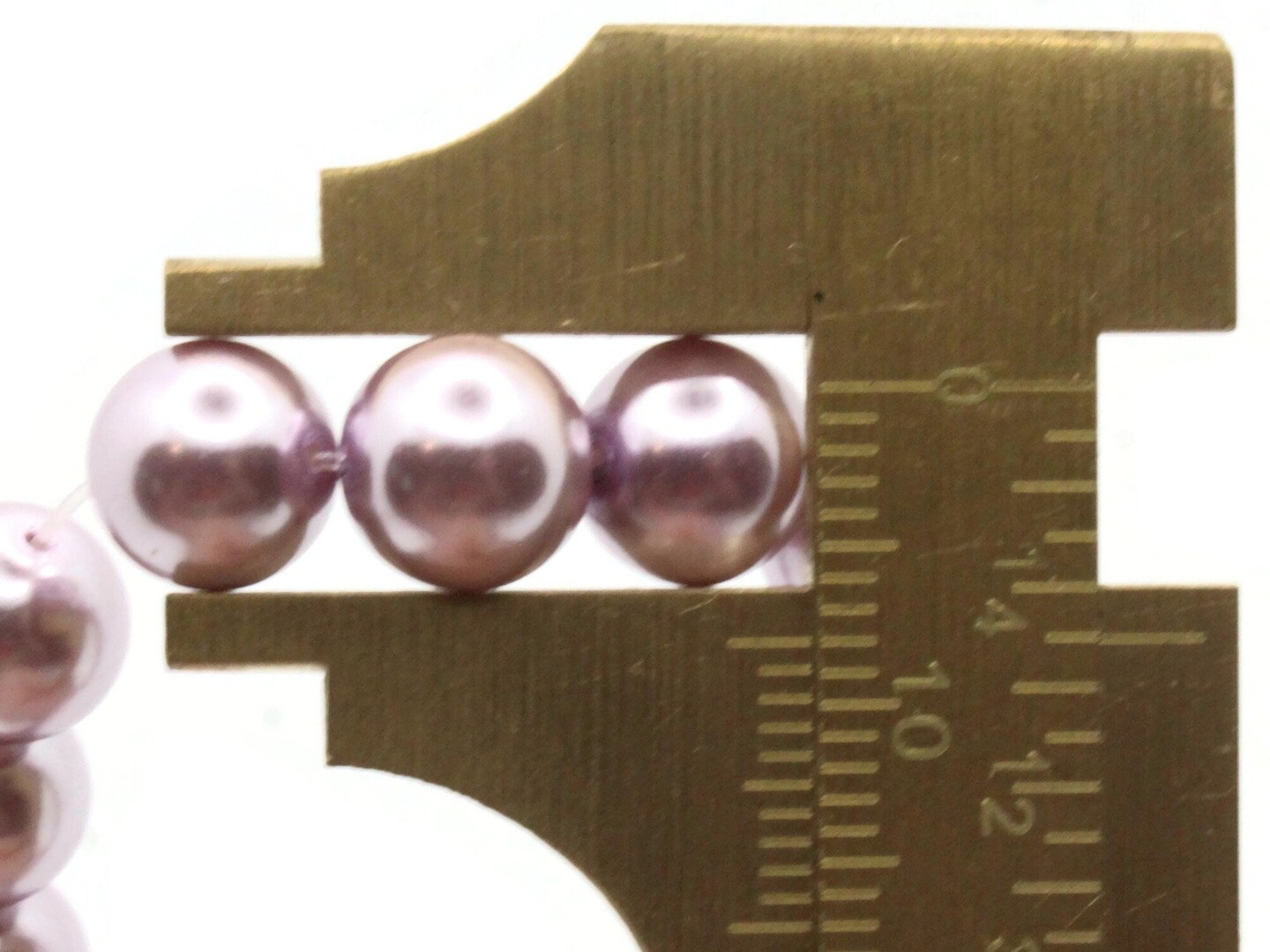 53 8mm Round Pale Lavender Glass Pearl Beads