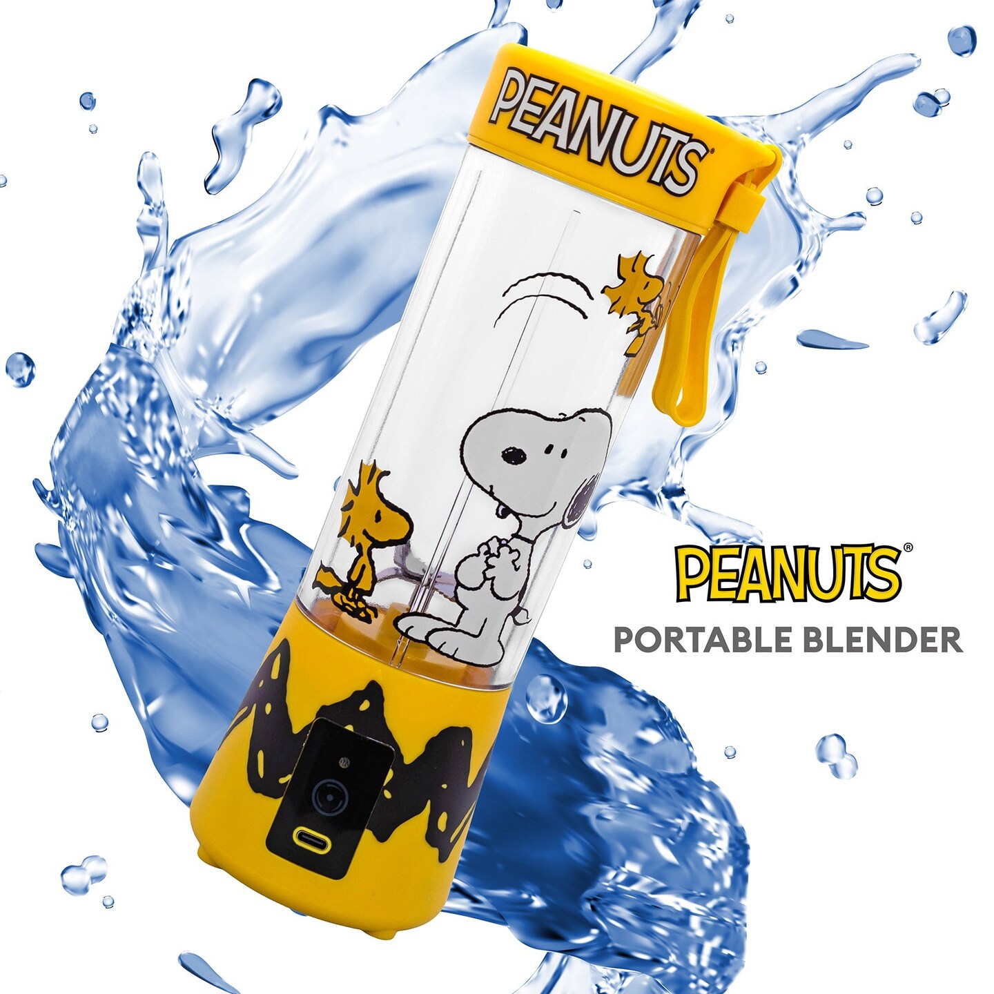 Uncanny Brands Peanuts Snoopy &#x26; Woodstock USB-Rechargeable Portable Blender