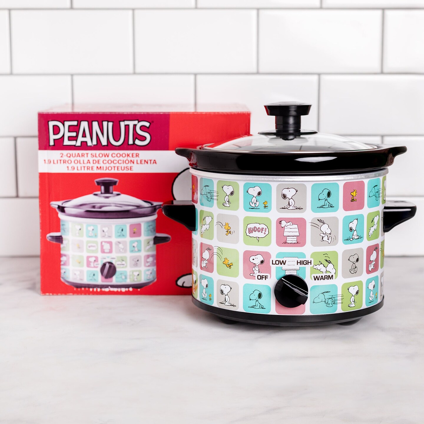 Uncanny Brands Peanuts Snoopy &#x26; Woodstock 2 Quart Slow Cooker
