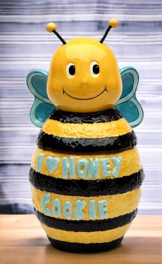 Hand Painted Ceramic Bumblebee Cookie Jar, Home D&#xE9;cor, Gift for Her, Gift for Mom, Kitchen D&#xE9;cor, Cafe Decor