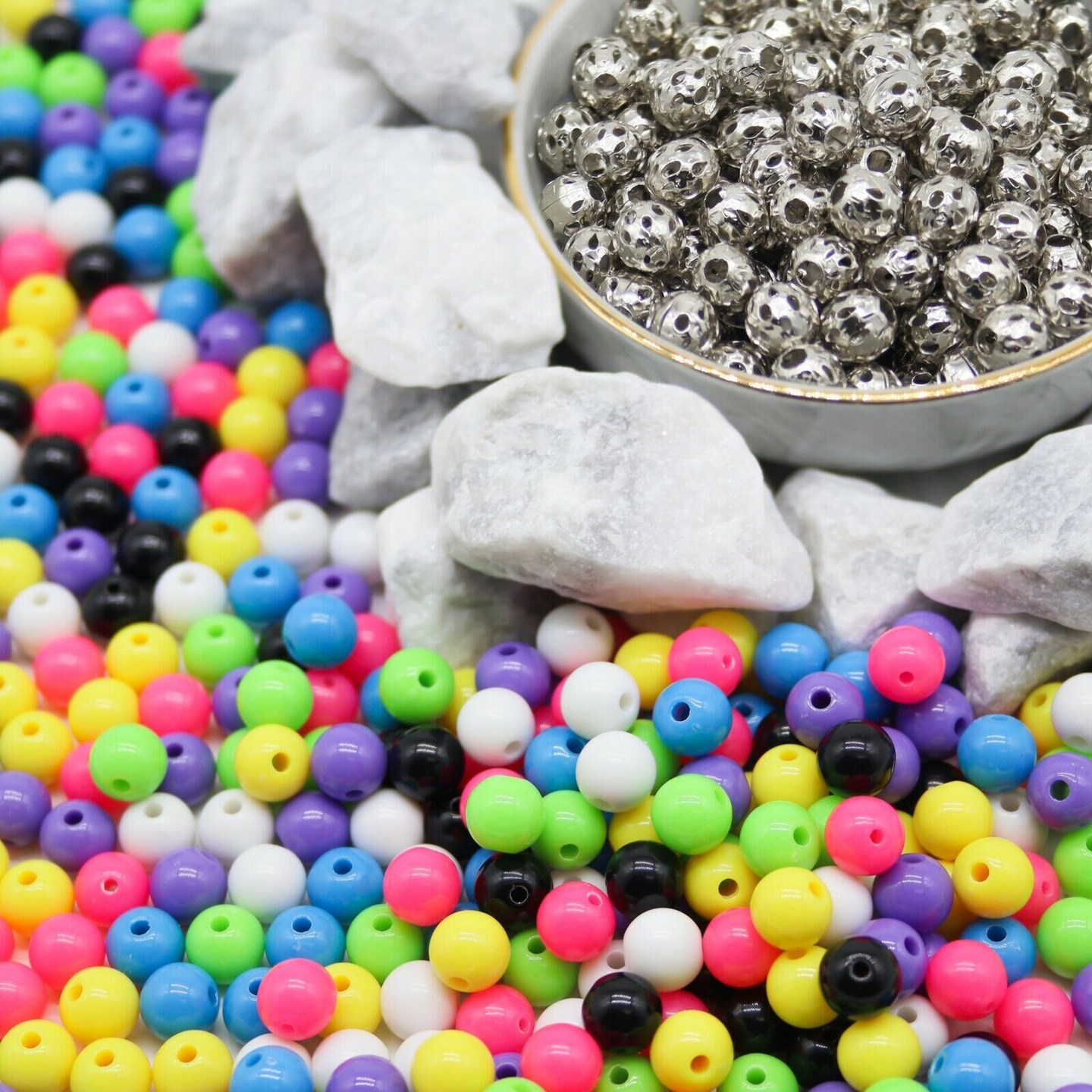 800 PCS Acrylic and Metal Filigree Beads