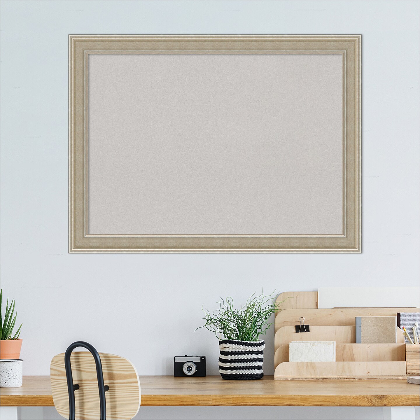 Mezzo Silver Wood Framed Corkboard, Grey Cork
