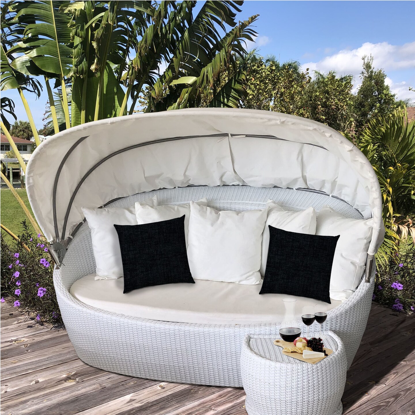 WEAVE Indoor-Outdoor Pillow with Sewn Closure