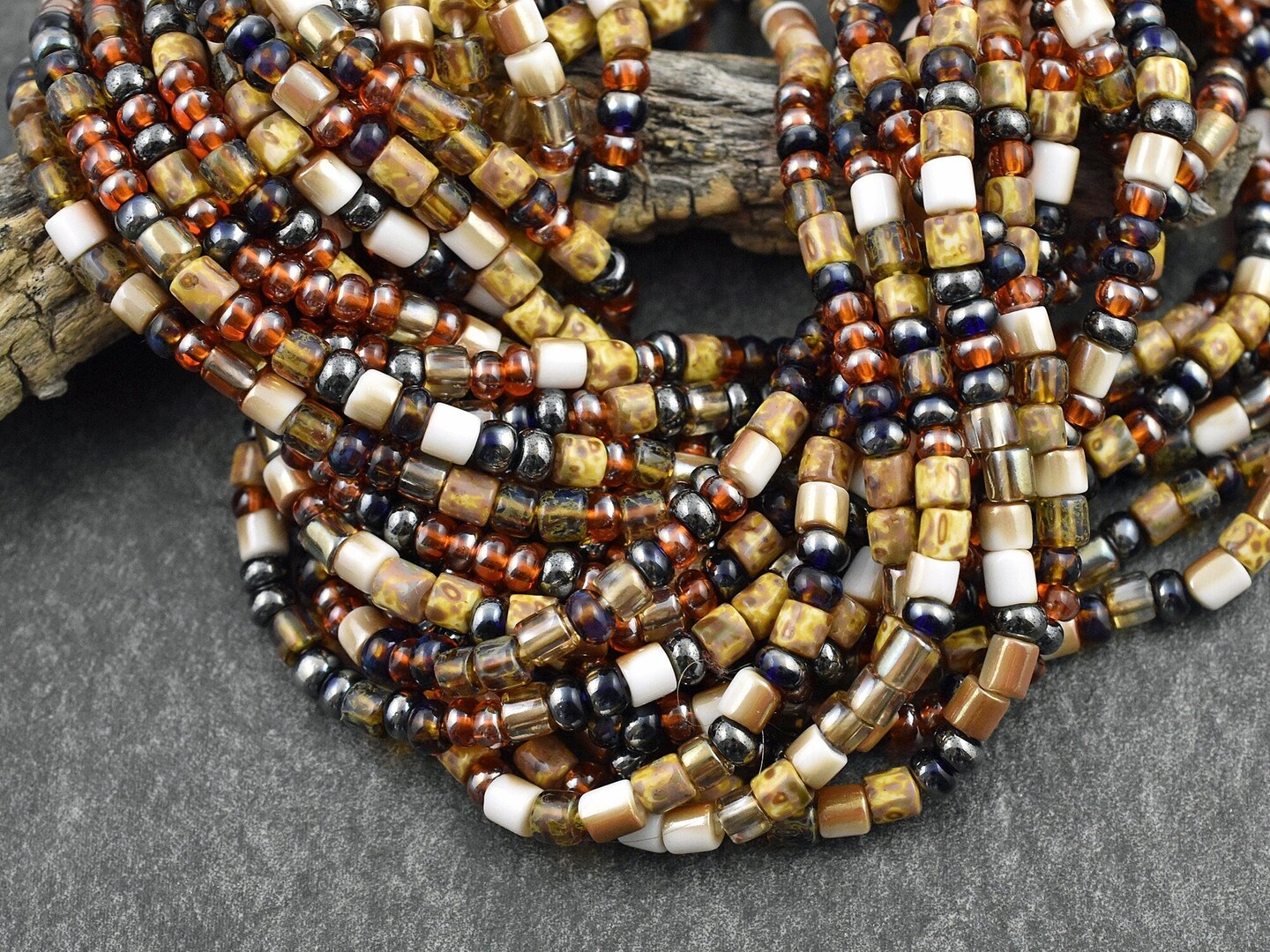 6/0 Aged Honeycomb Picasso Mix Seed Beads (20&#x22; Strand)