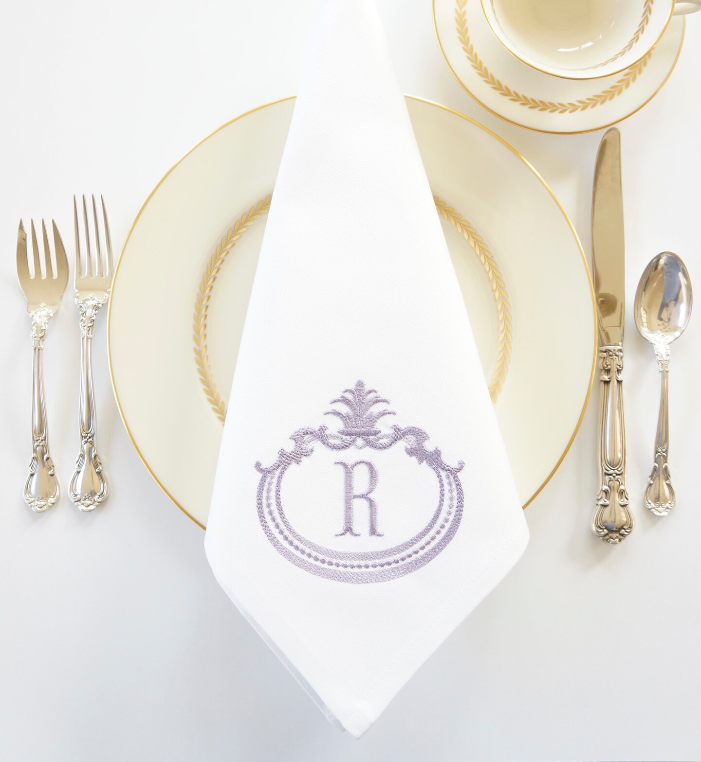 Monograms and Antique Linens Special Preview - Victoria