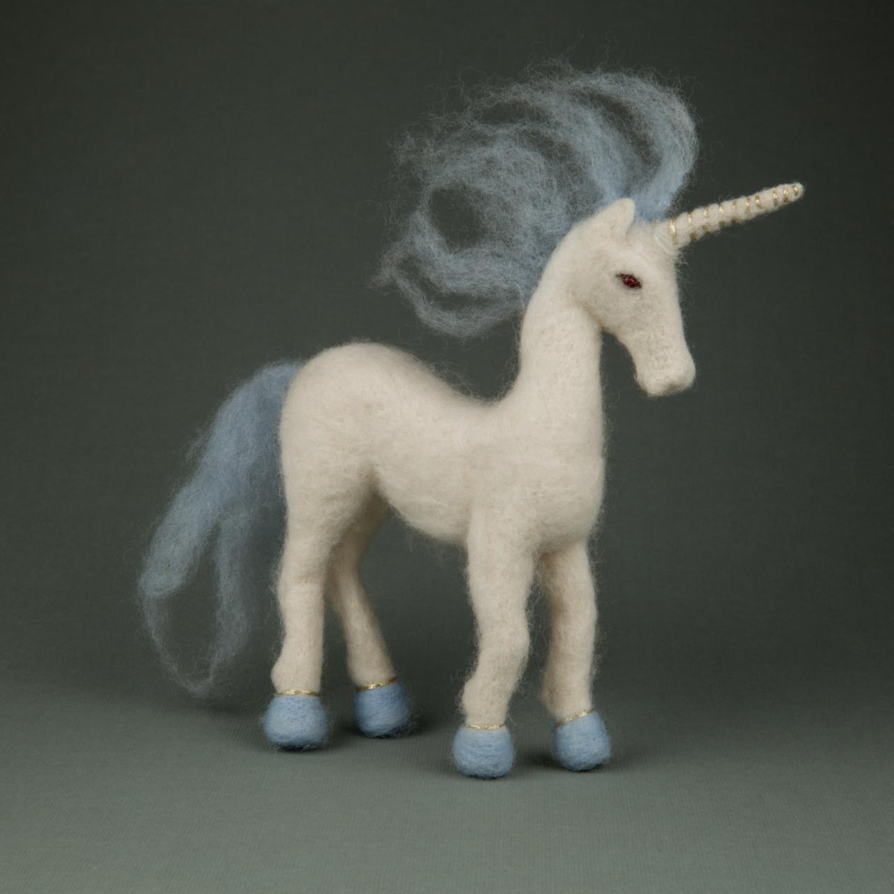 Felting kit Inhabitant of fantastic forest