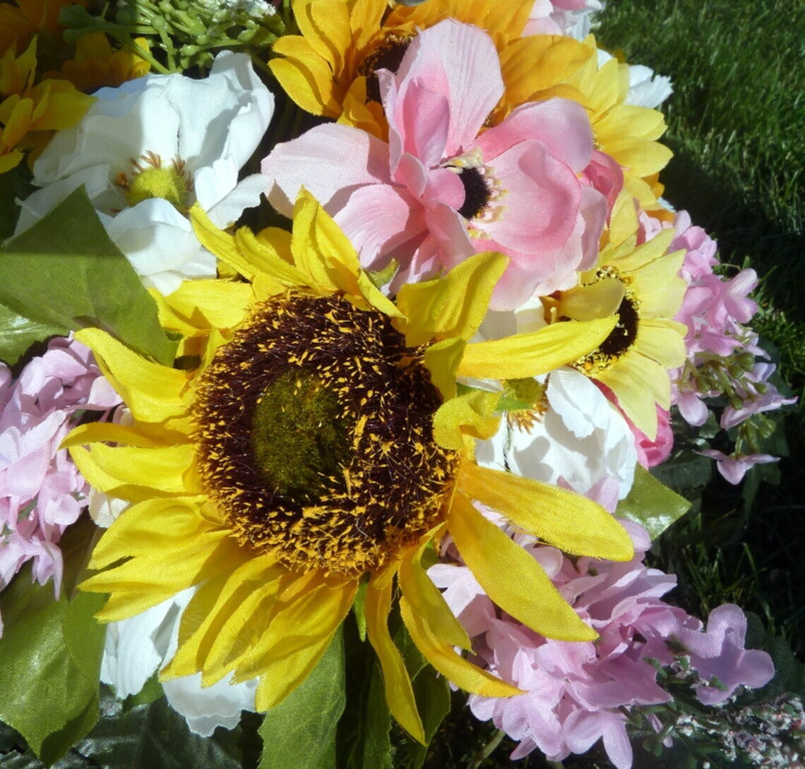 Cemetery Memorial Sunflowers & Blue Mums Headstone sale Saddle Flu