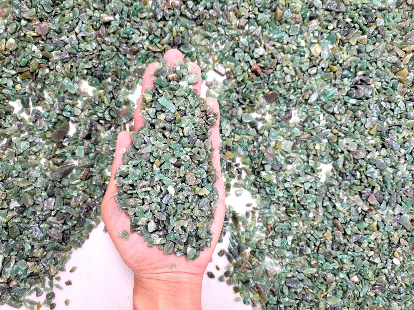 Tumbled Green Aventurine Crystal Chips Bulk