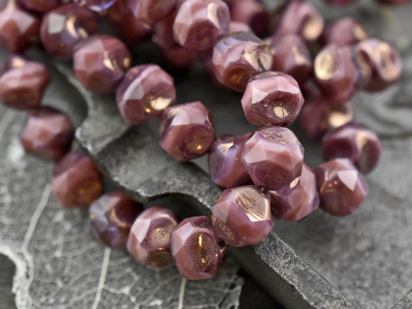 *15* 9mm Purple Bronze Washed Pink Silk Central Cut Round Beads