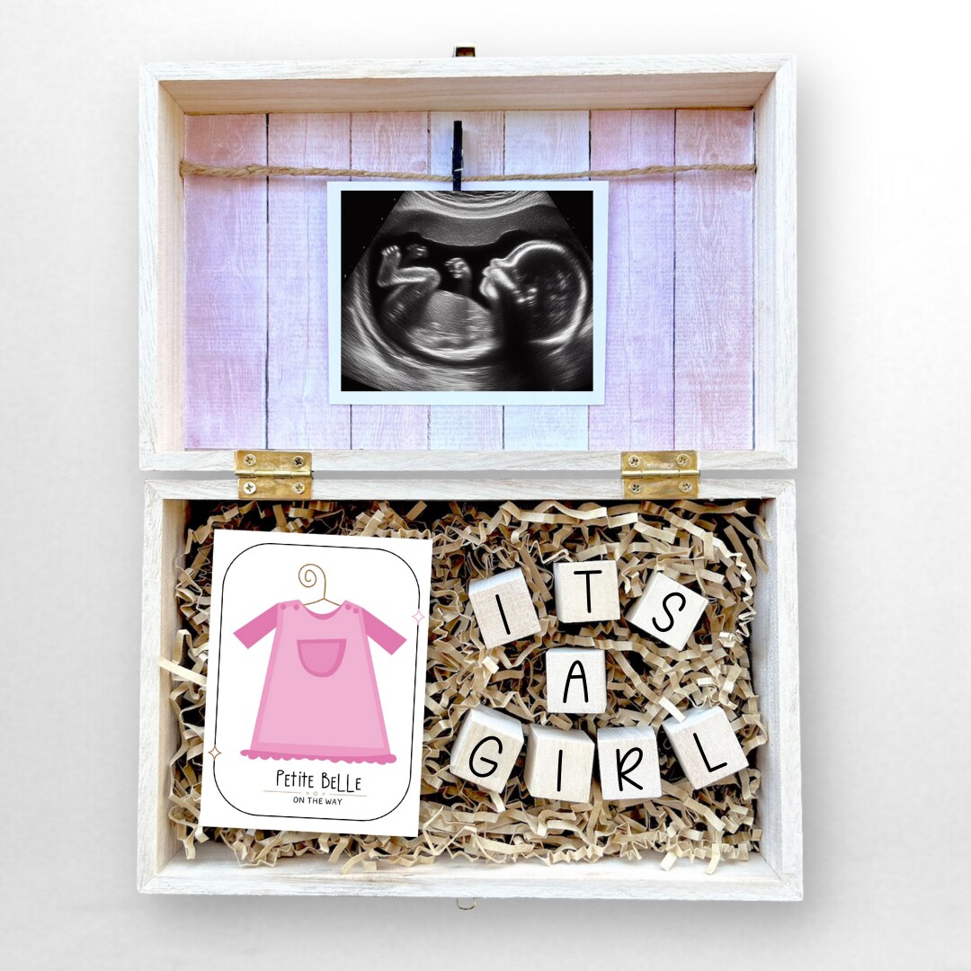 オーダー受付パネル♡Baby girl Baby Gender Reveal Gift Box Engraved Personalized Keepsake Baby